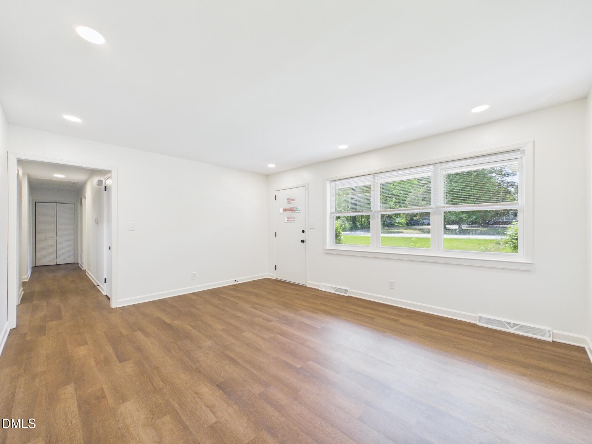 1021 N Mineral Springs Road Property Photo 7