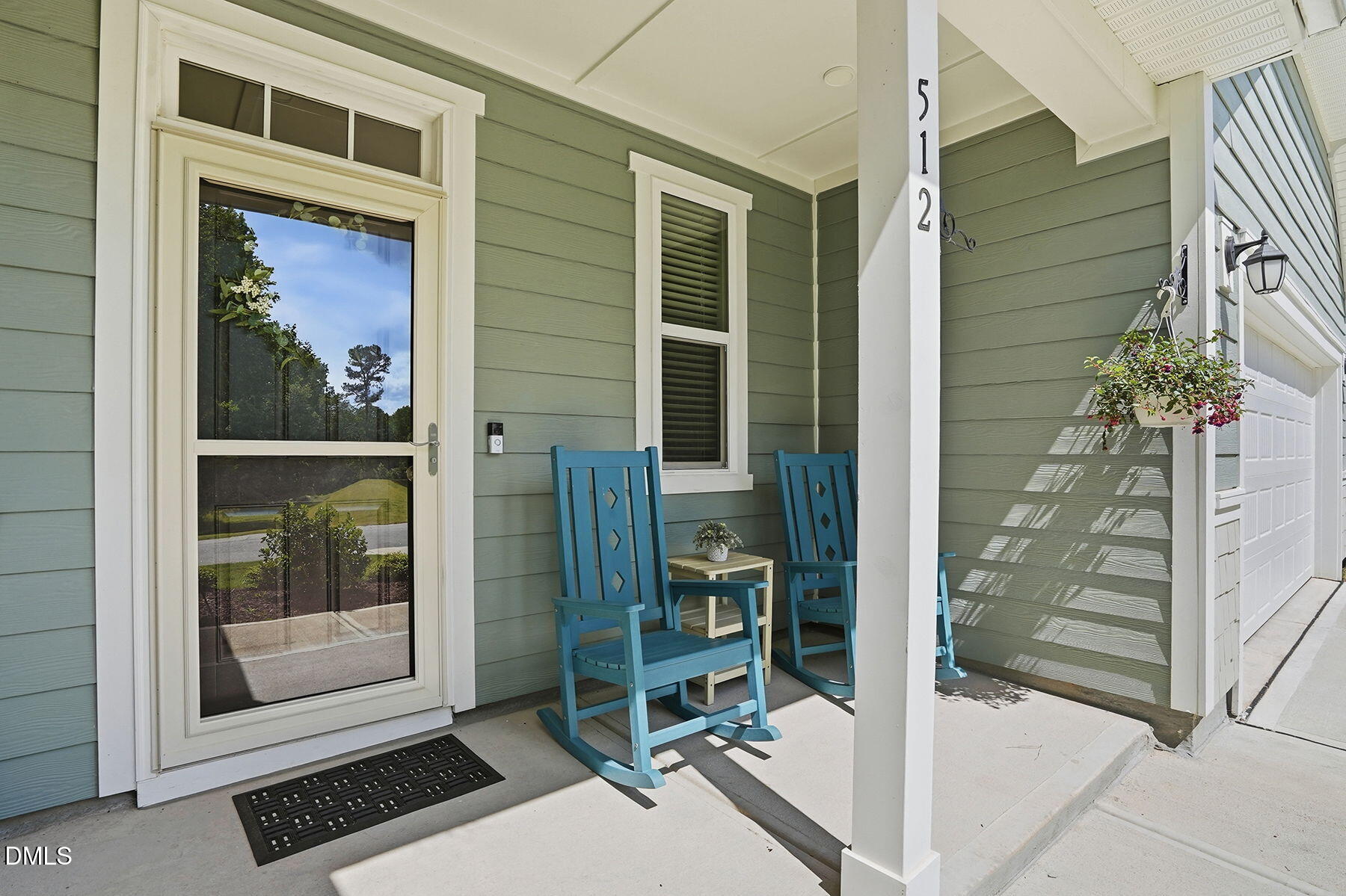 512 Thorny Branch Drive Property Photo 3