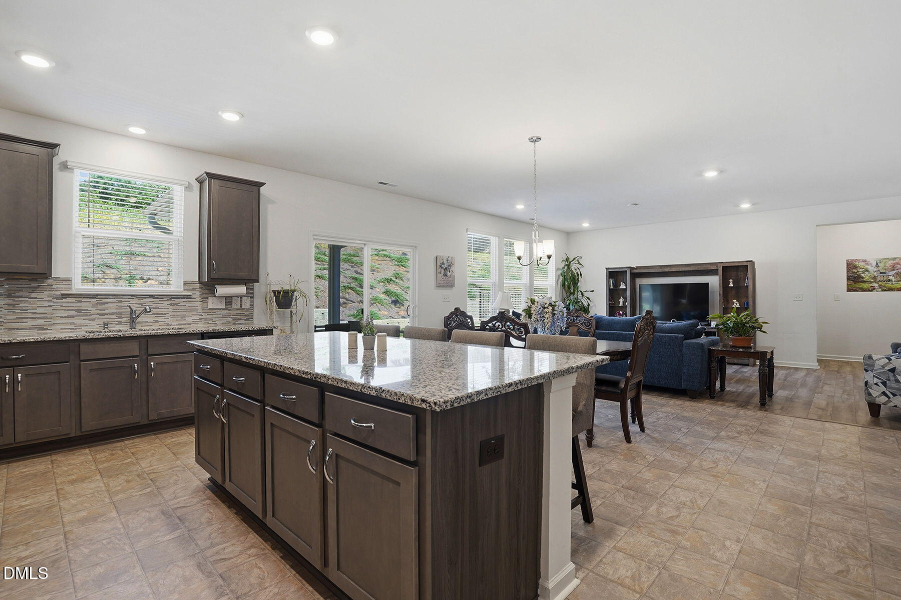 512 Thorny Branch Drive Property Photo 13
