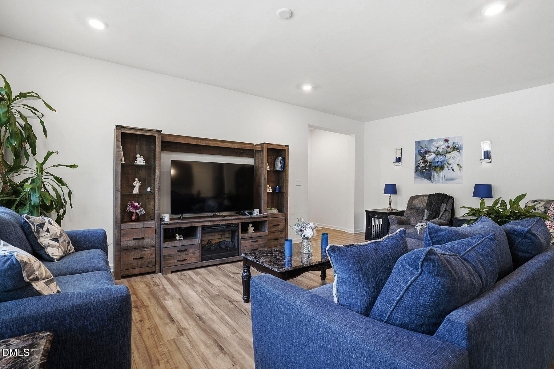 512 Thorny Branch Drive Property Photo 16