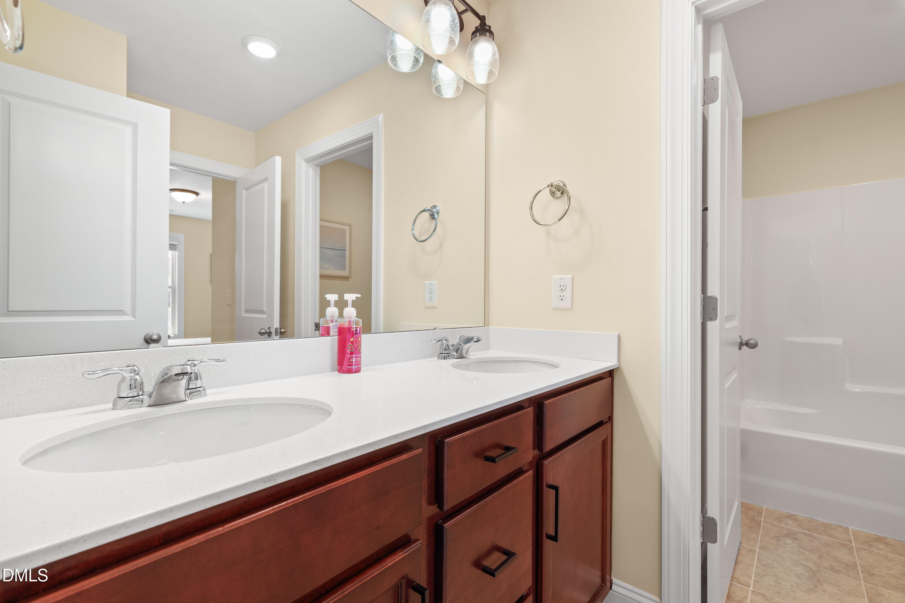 513 Henham Way Property Photo 39