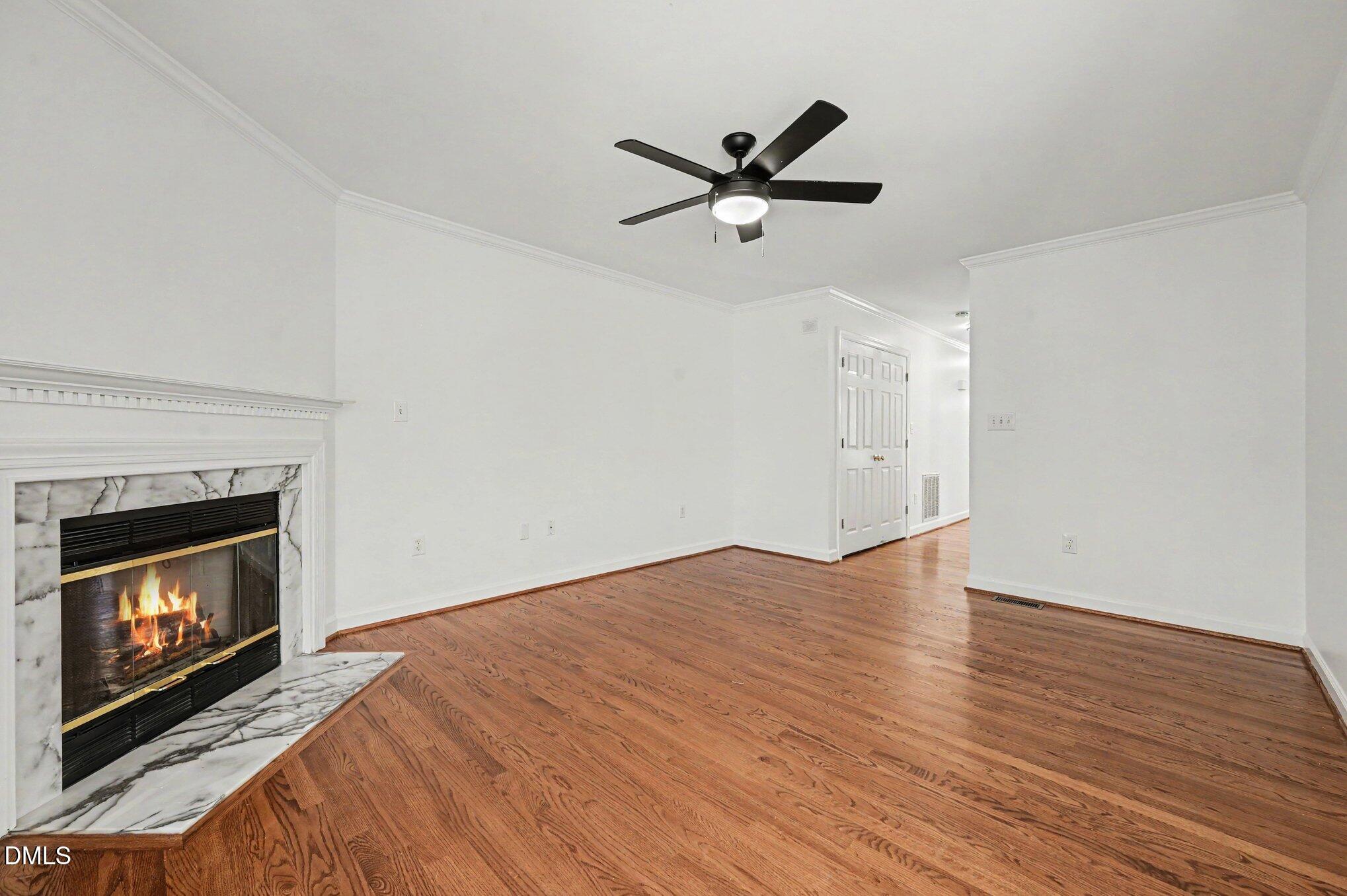 2807 Sterling Park Drive Property Photo 6