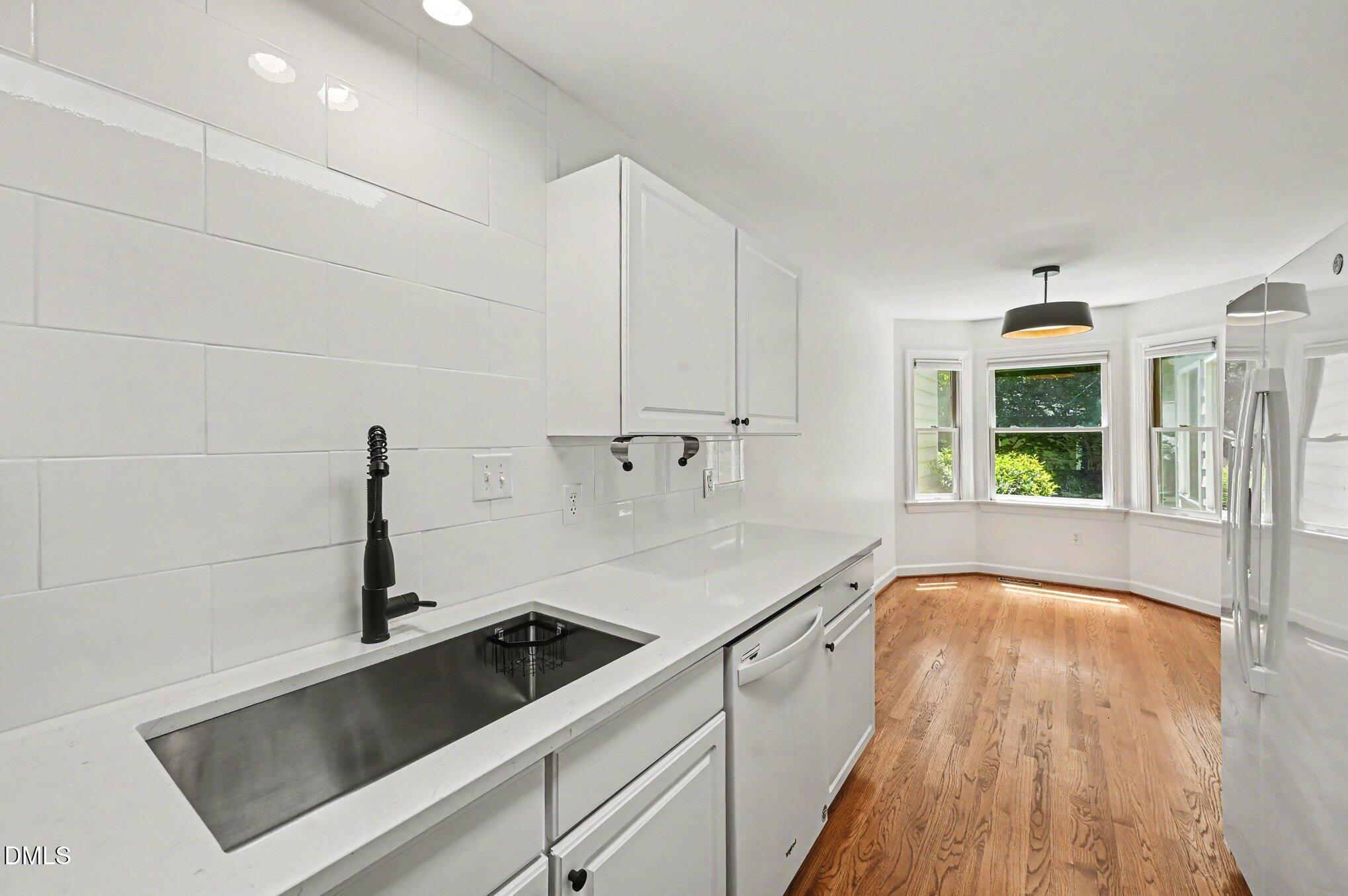 2807 Sterling Park Drive Property Photo 8
