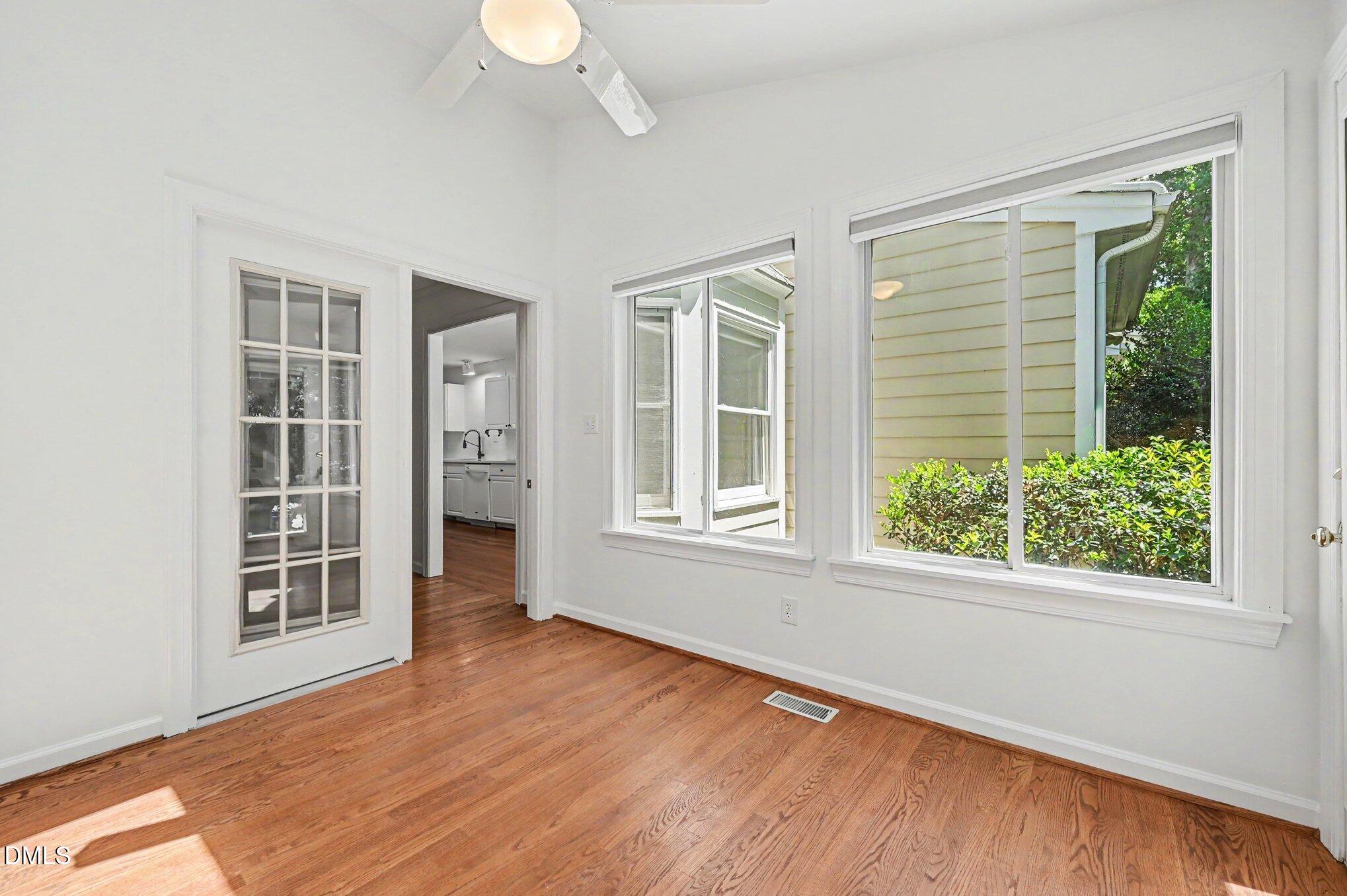 2807 Sterling Park Drive Property Photo 11