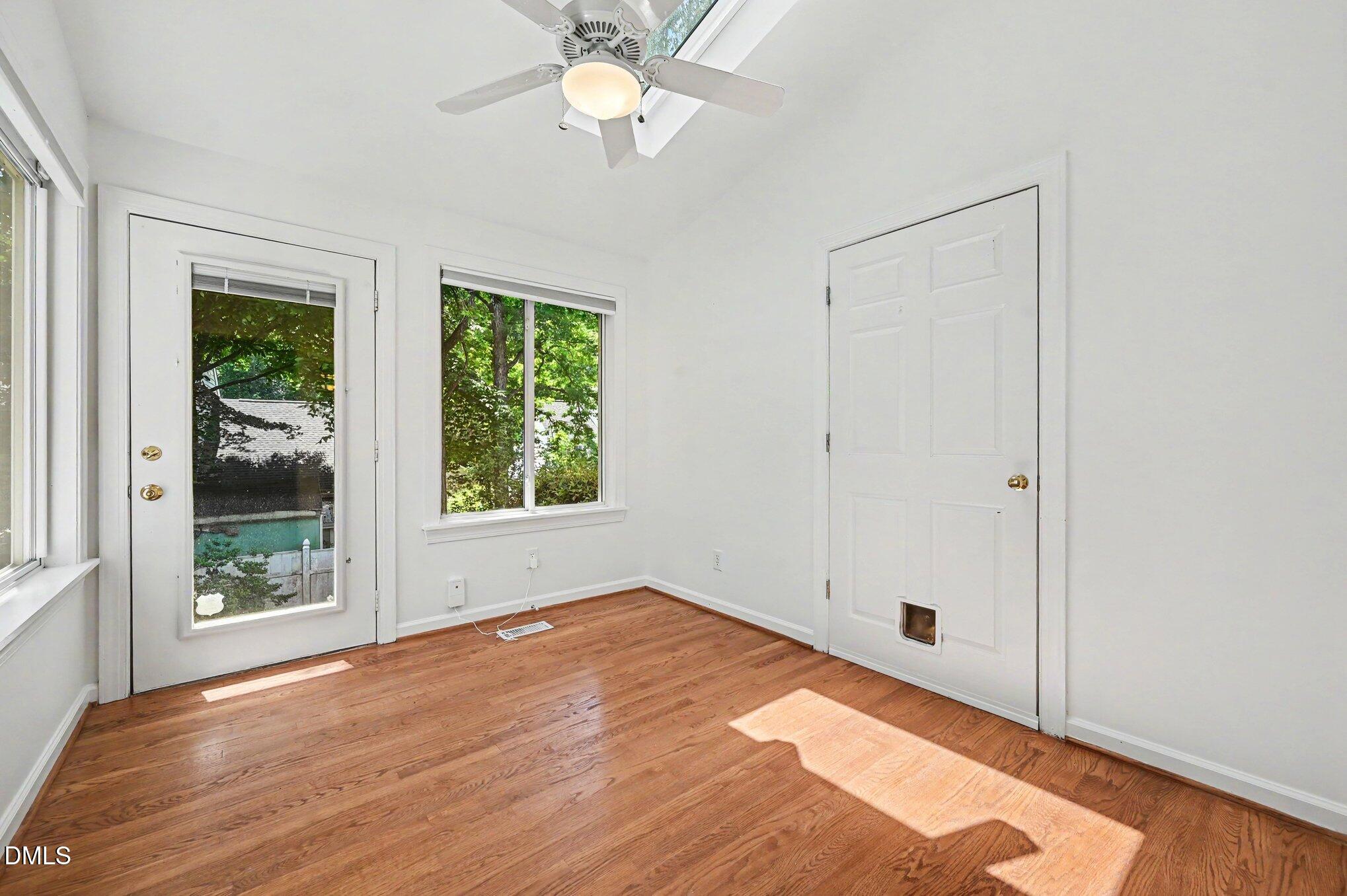 2807 Sterling Park Drive Property Photo 12
