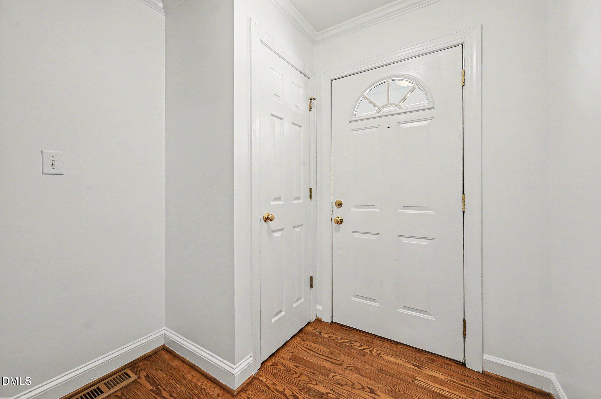 2807 Sterling Park Drive Property Photo 14