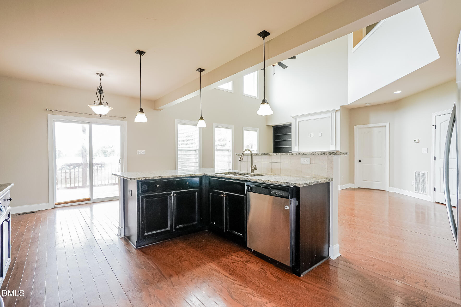 650 Winding Oak Way Property Photo 9
