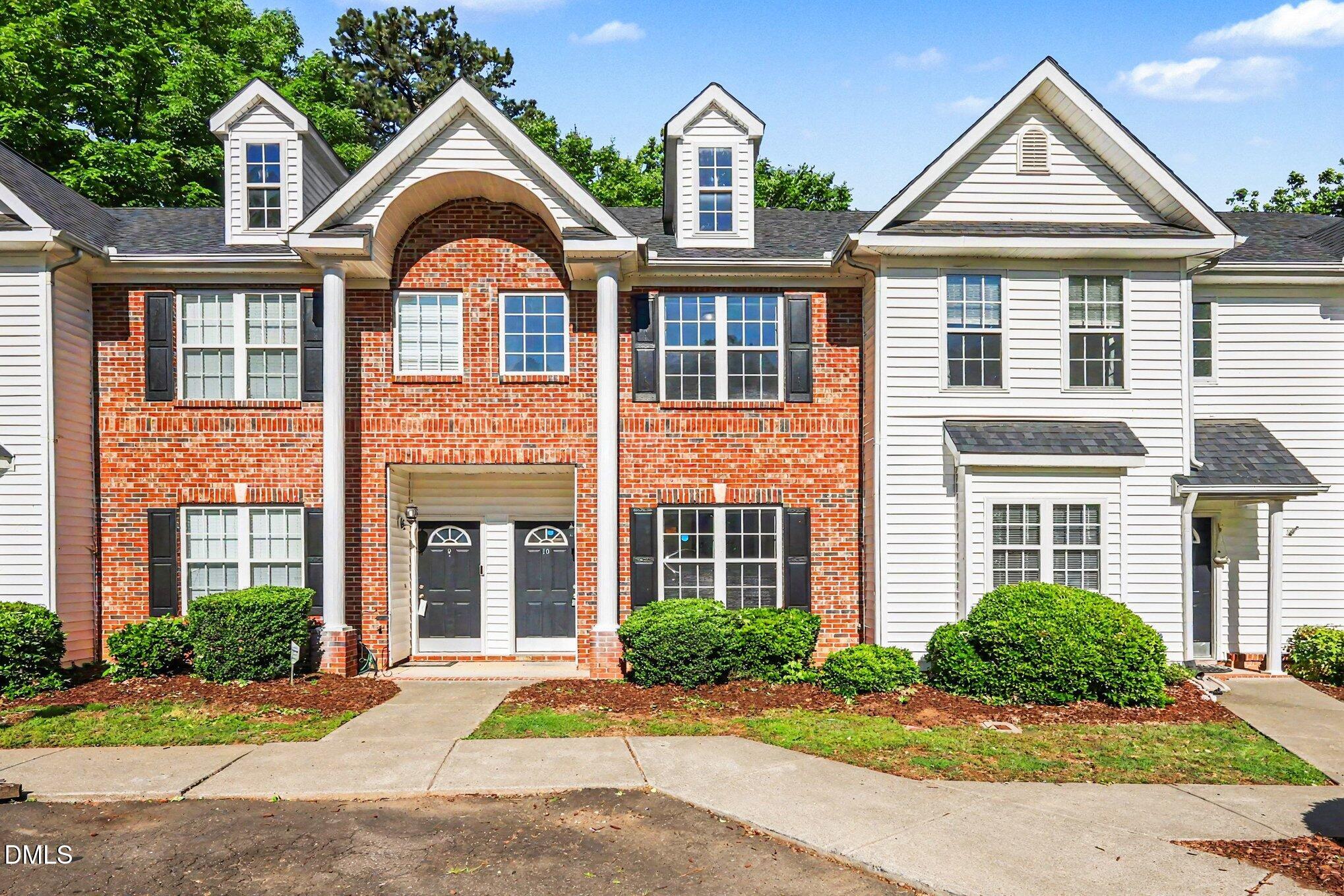 10 Moorefield Court