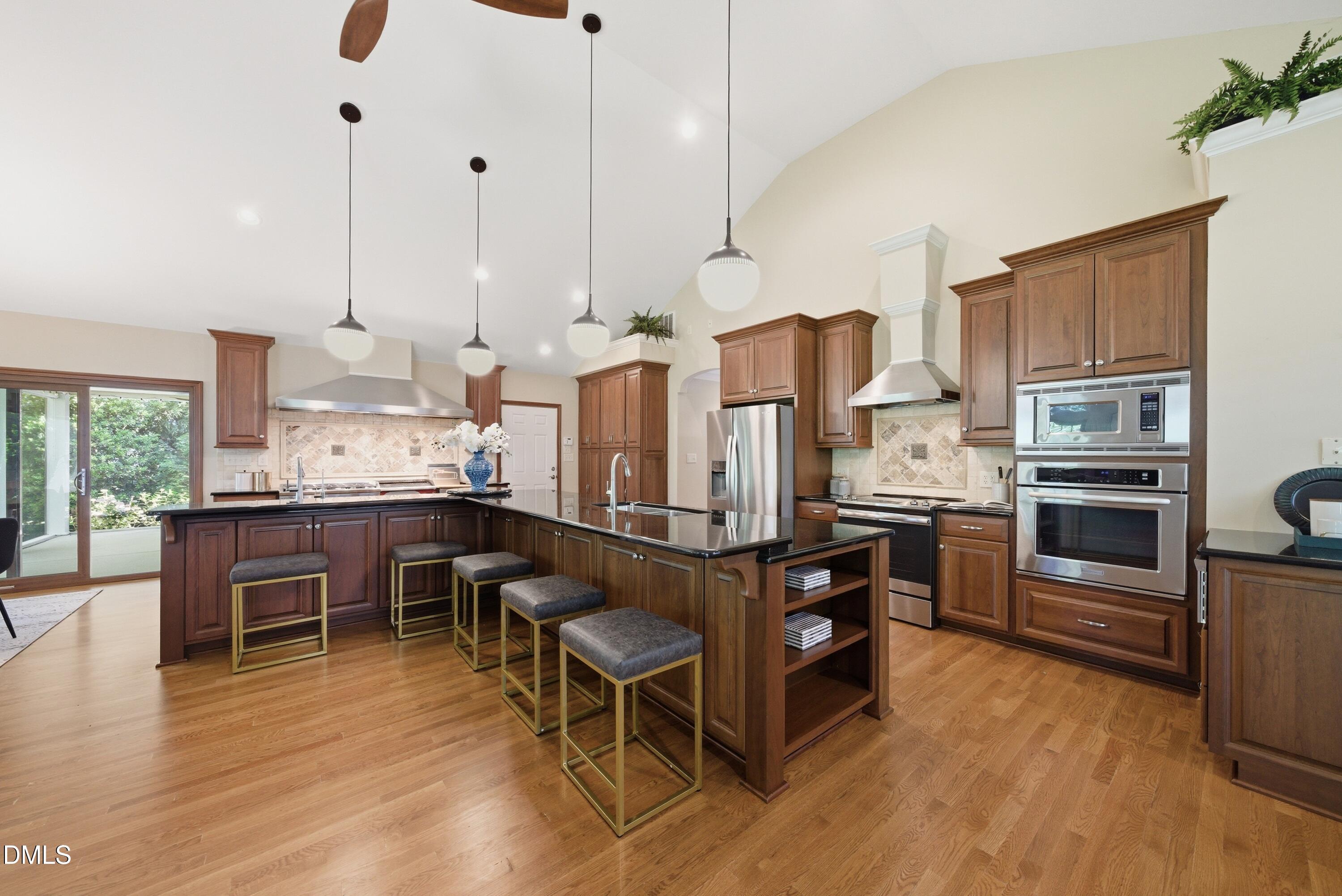 3812 Somerset Drive Property Photo 15