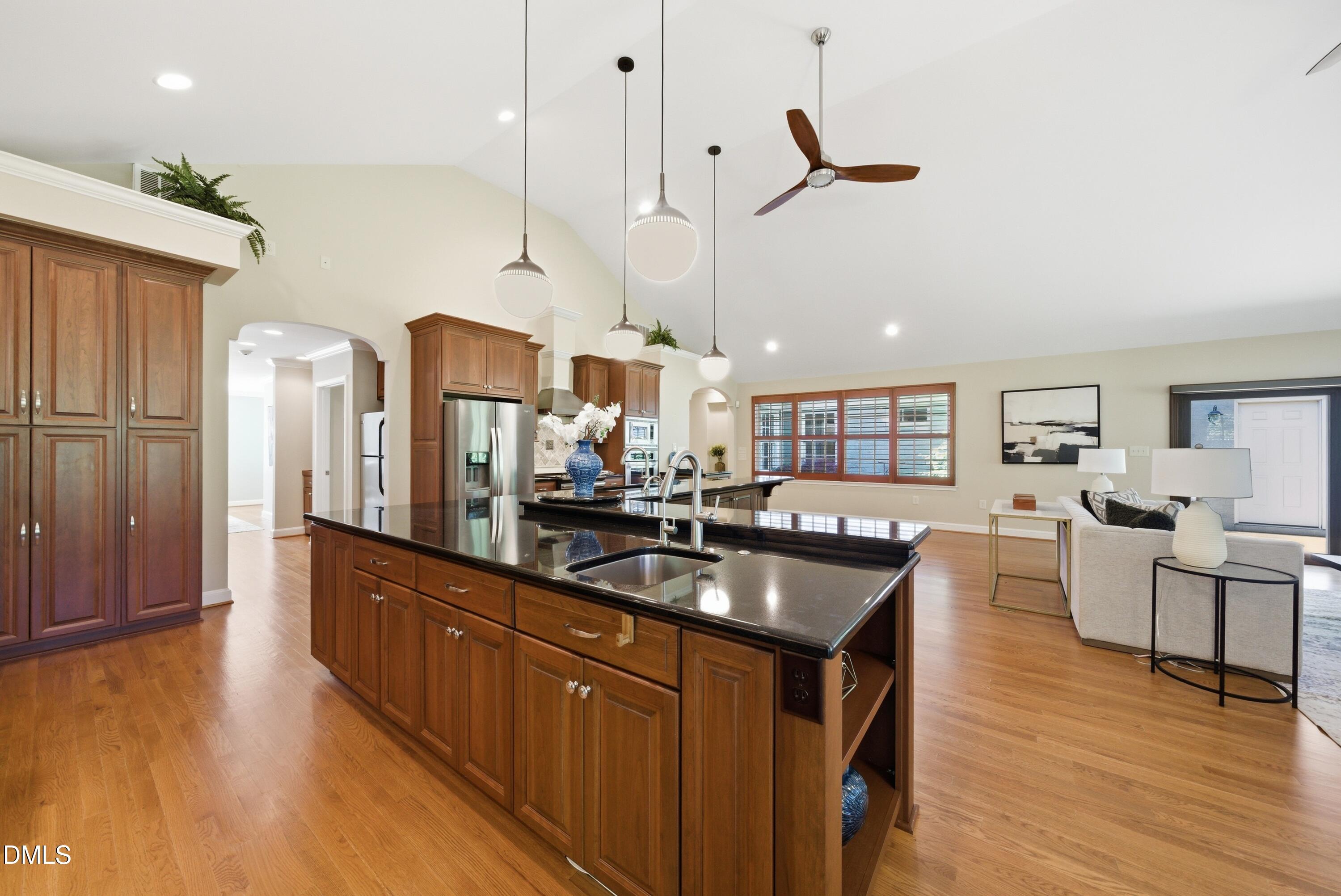 3812 Somerset Drive Property Photo 23