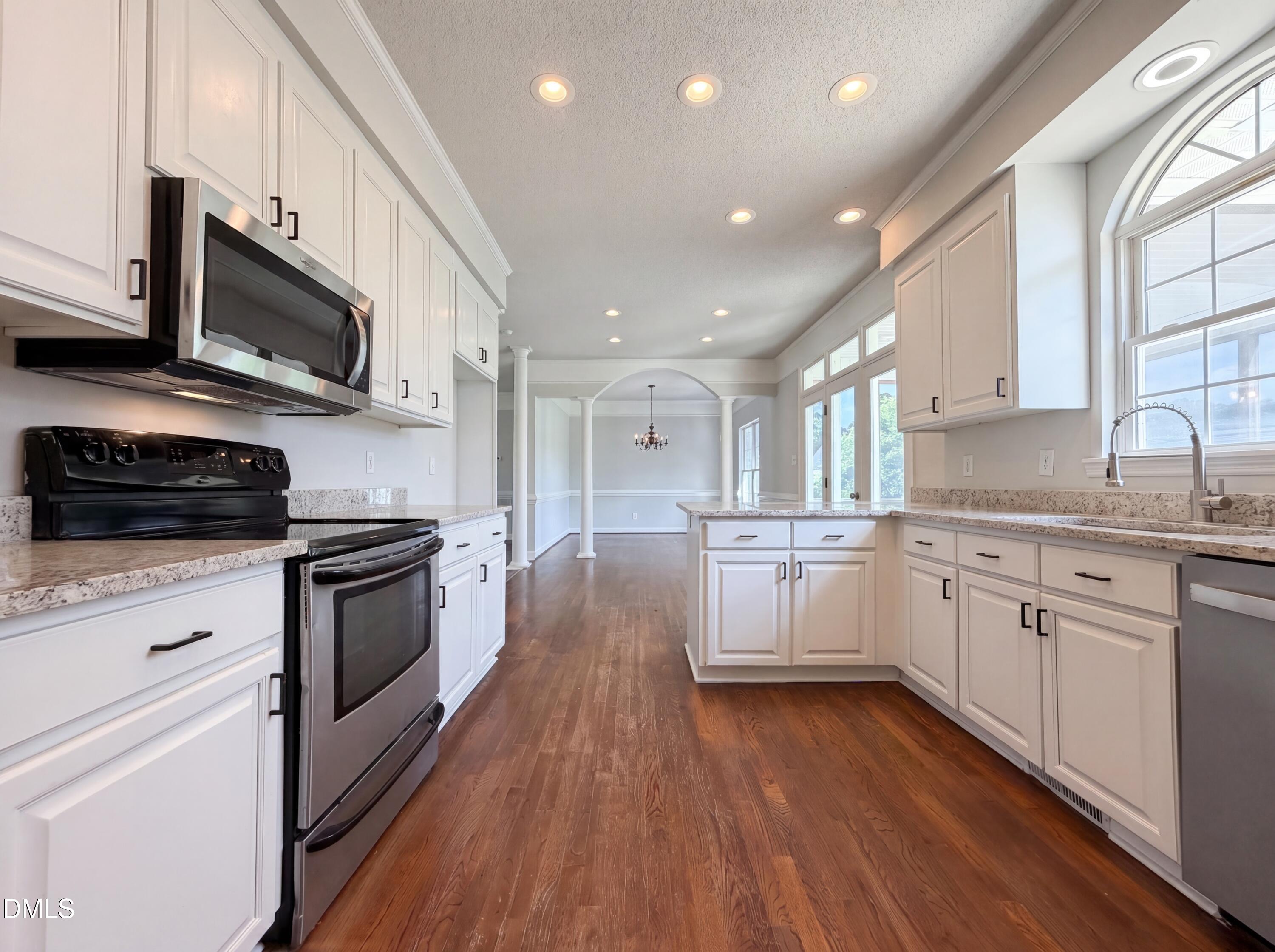 167 Stonehenge Drive Property Photo 6