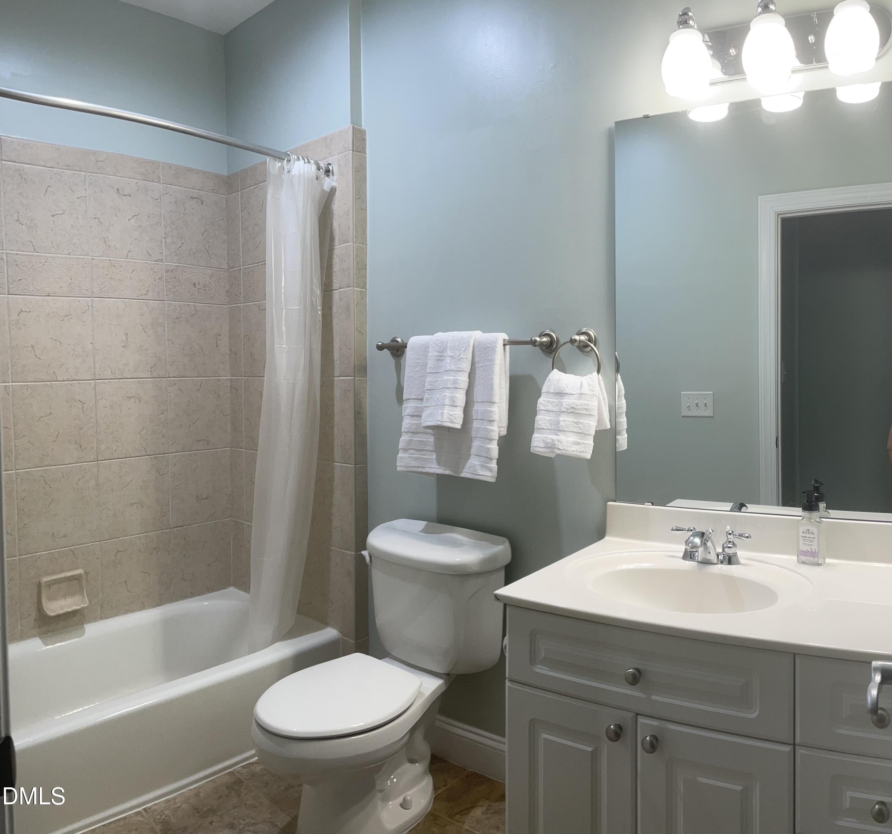 1130 Parkridge Lane 102 Property Photo 14