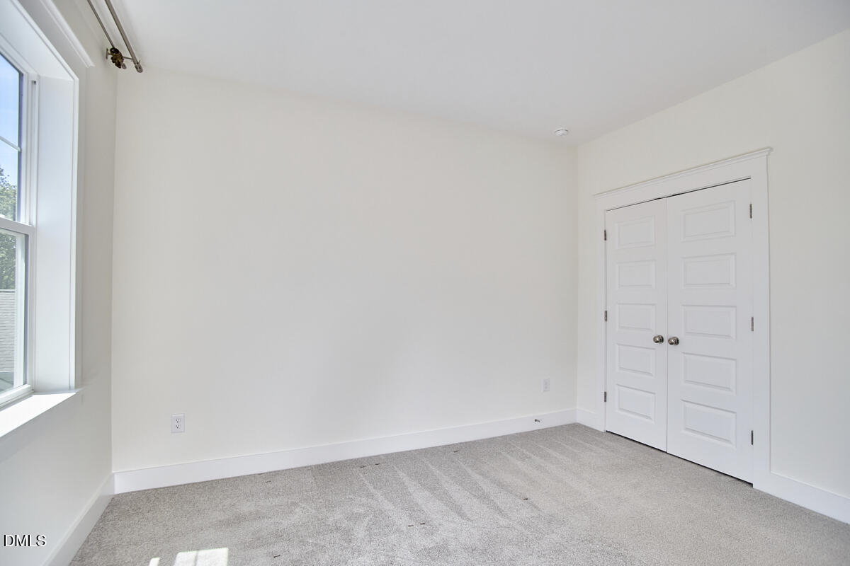 1003 Whitehall Circle Property Photo 35