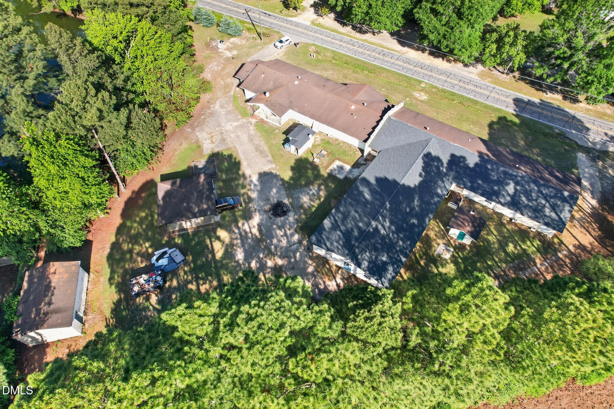 6828 Old Stage Road N Property Photo 3