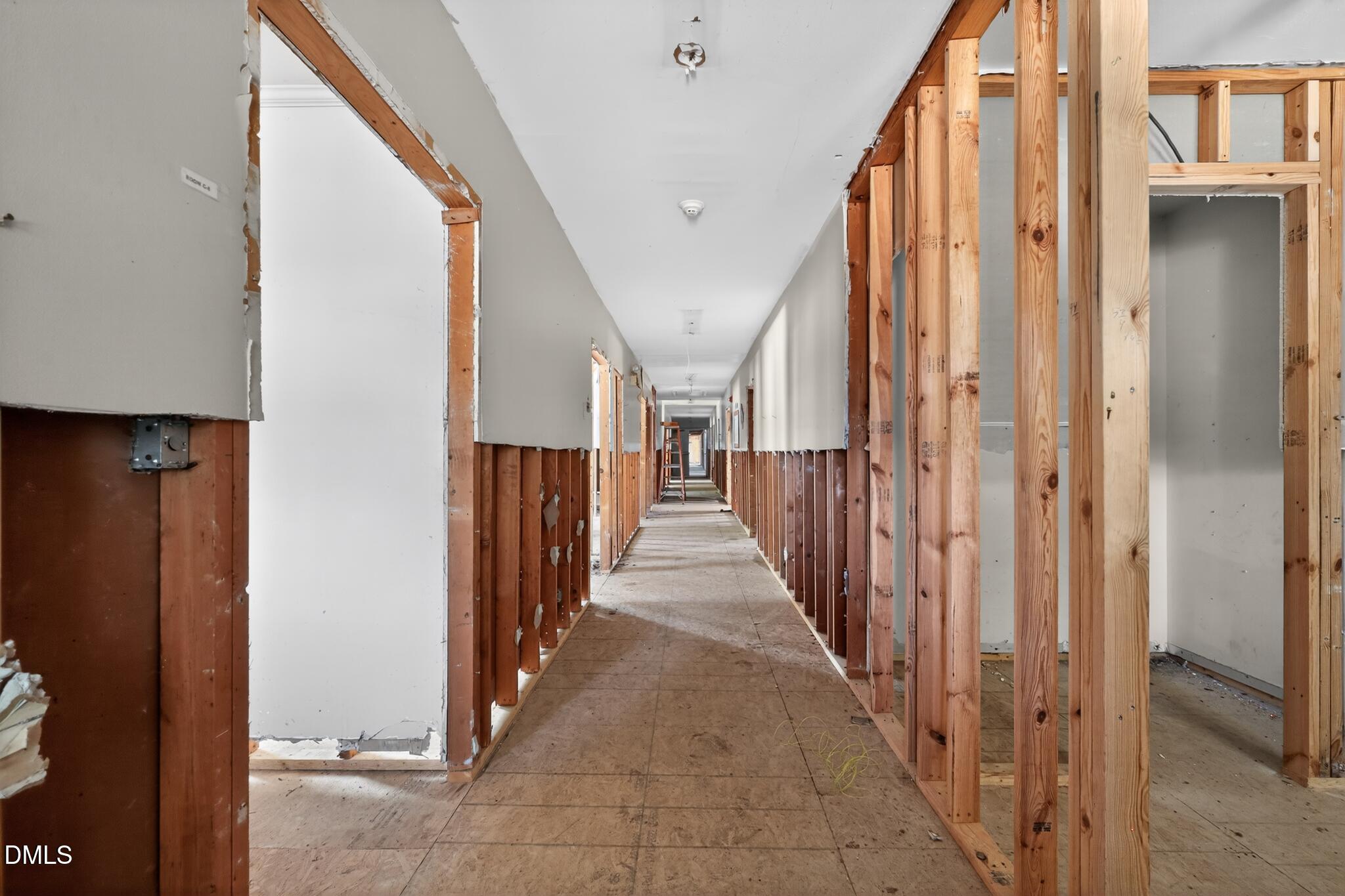 6828 Old Stage Road N Property Photo 28