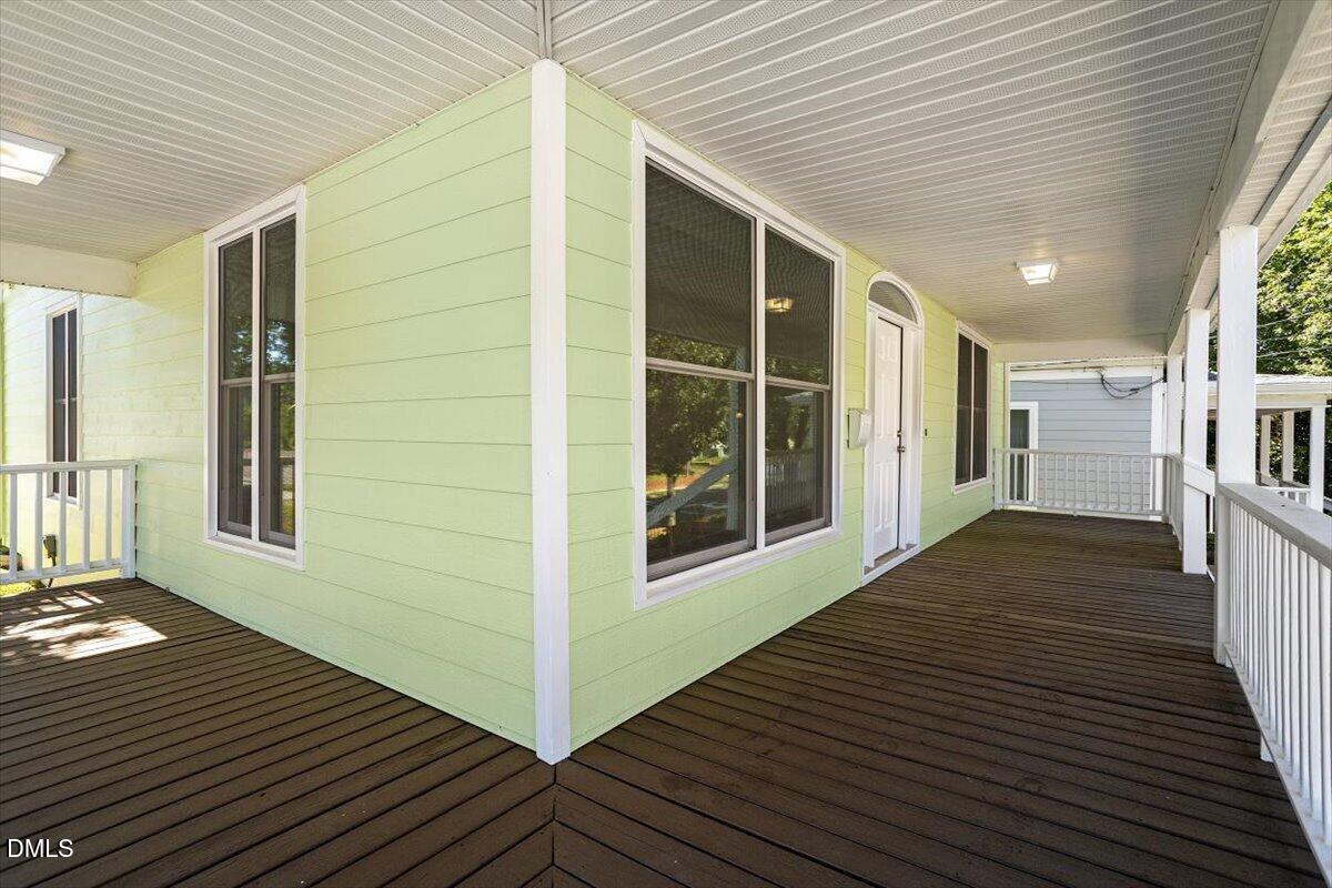1130 N Roxboro Street Property Photo 5