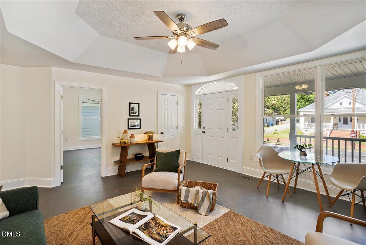 1130 N Roxboro Street Property Photo 8
