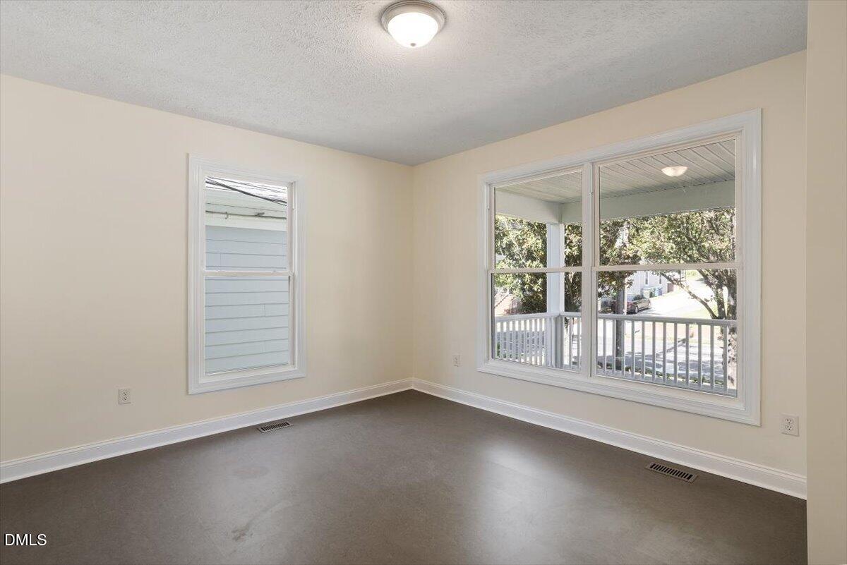 1130 N Roxboro Street Property Photo 11