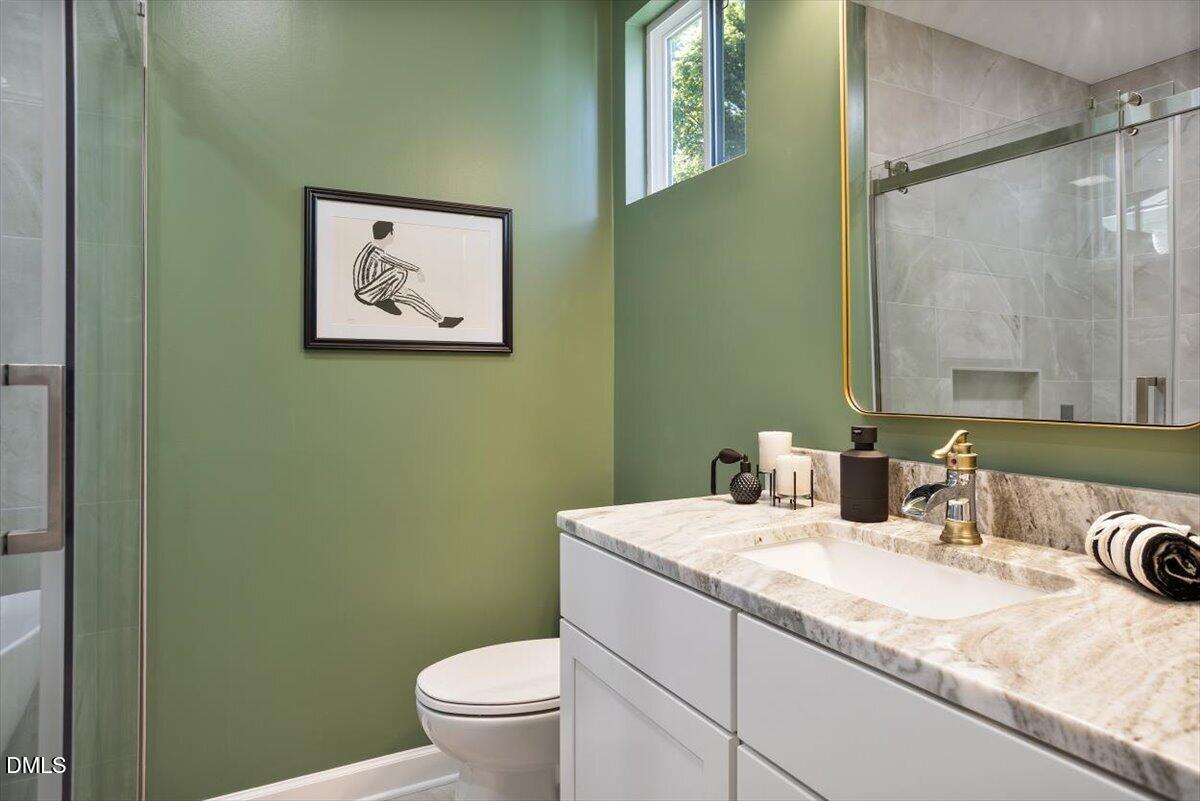 1130 N Roxboro Street Property Photo 15
