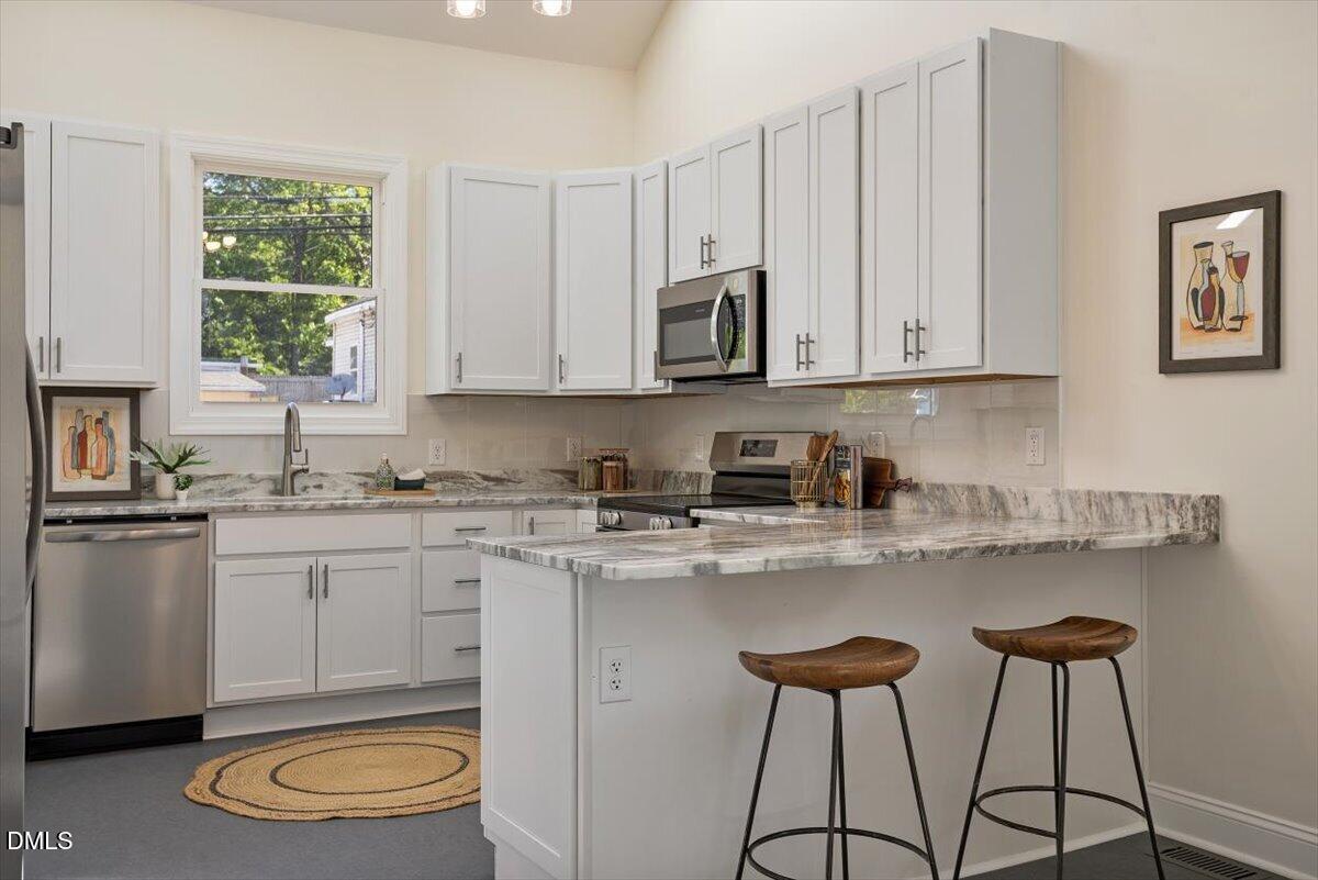 1130 N Roxboro Street Property Photo 28