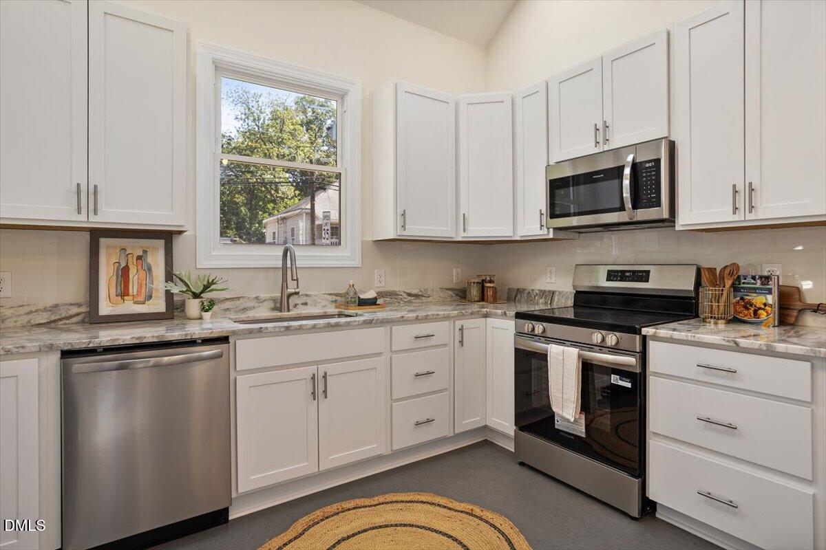 1130 N Roxboro Street Property Photo 29