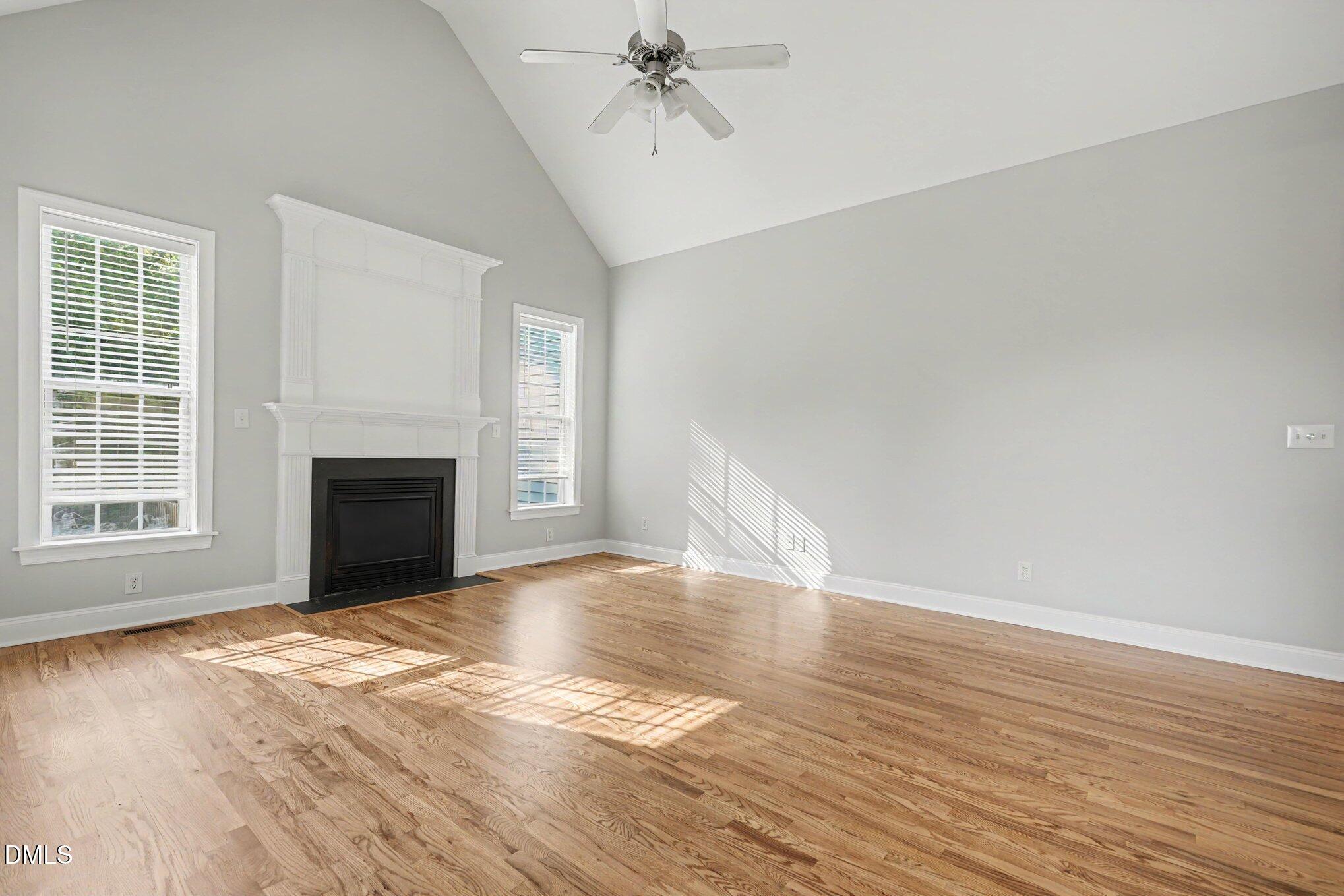 433 Spruce Meadows Lane Property Photo 10