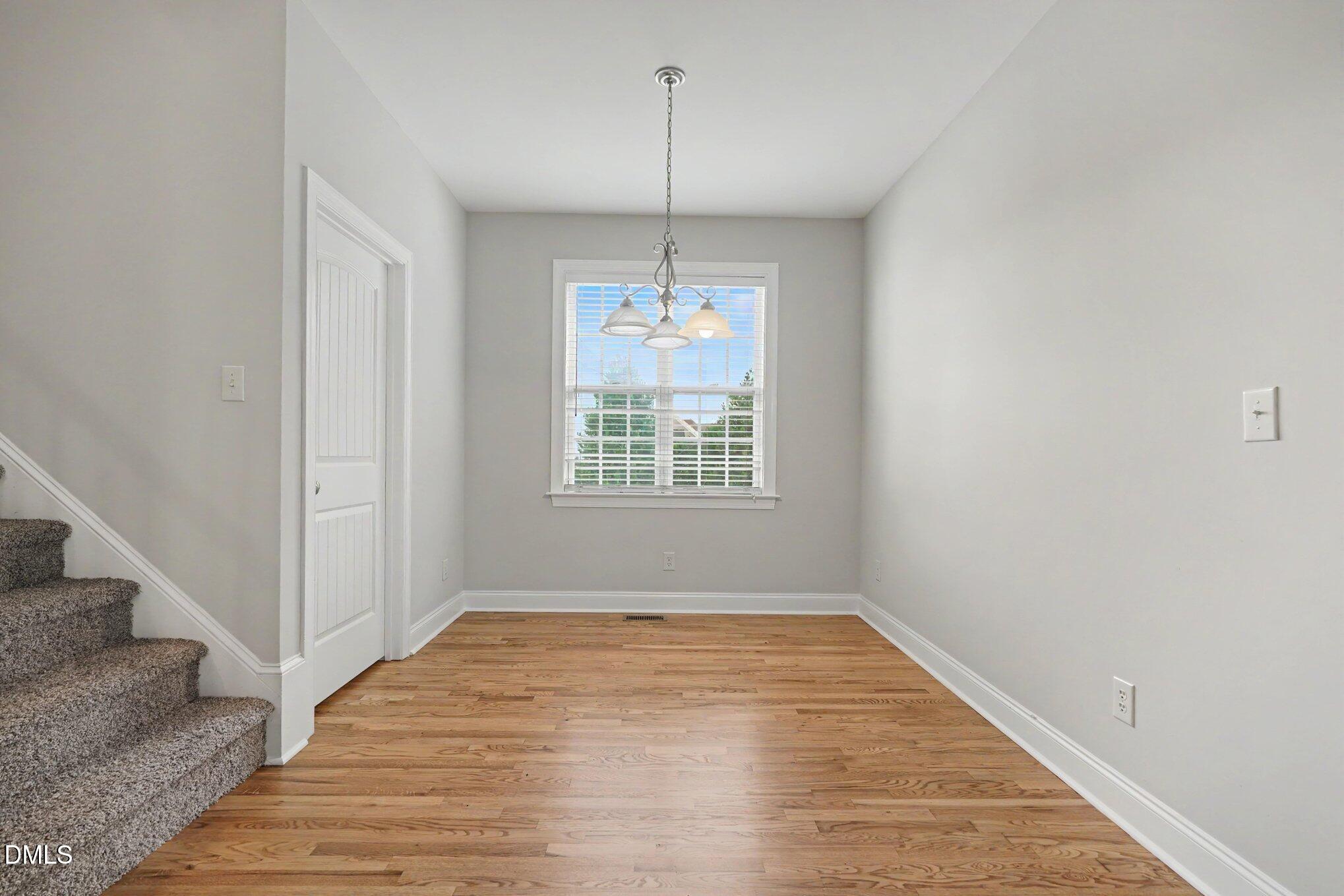 433 Spruce Meadows Lane Property Photo 15