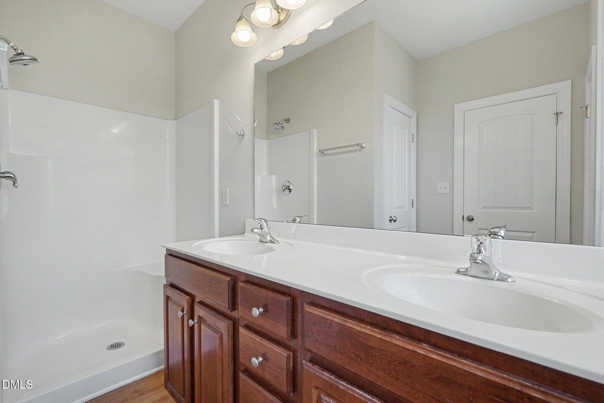 433 Spruce Meadows Lane Property Photo 22