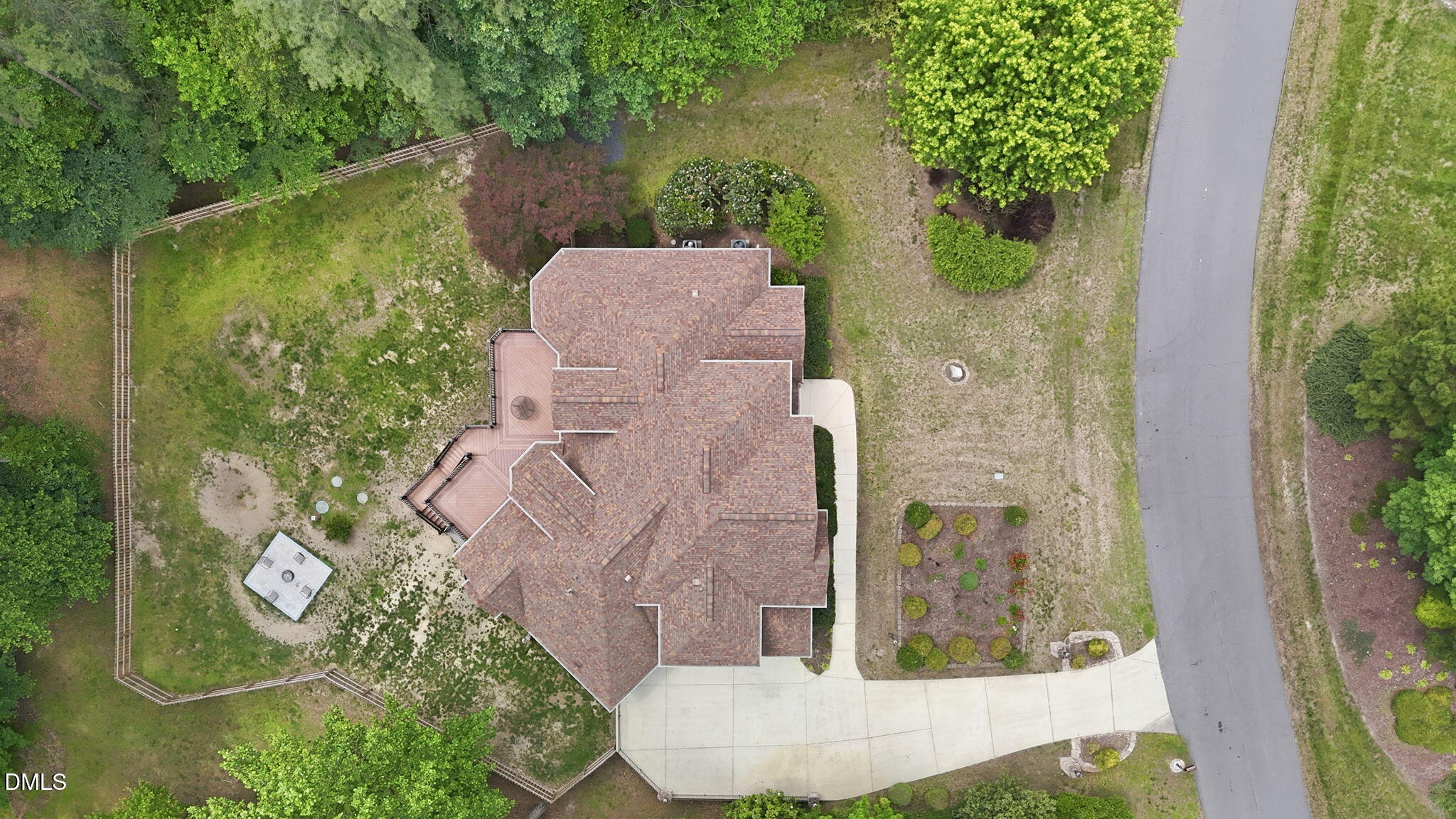 3012 Slippery Creek Court Property Photo 6