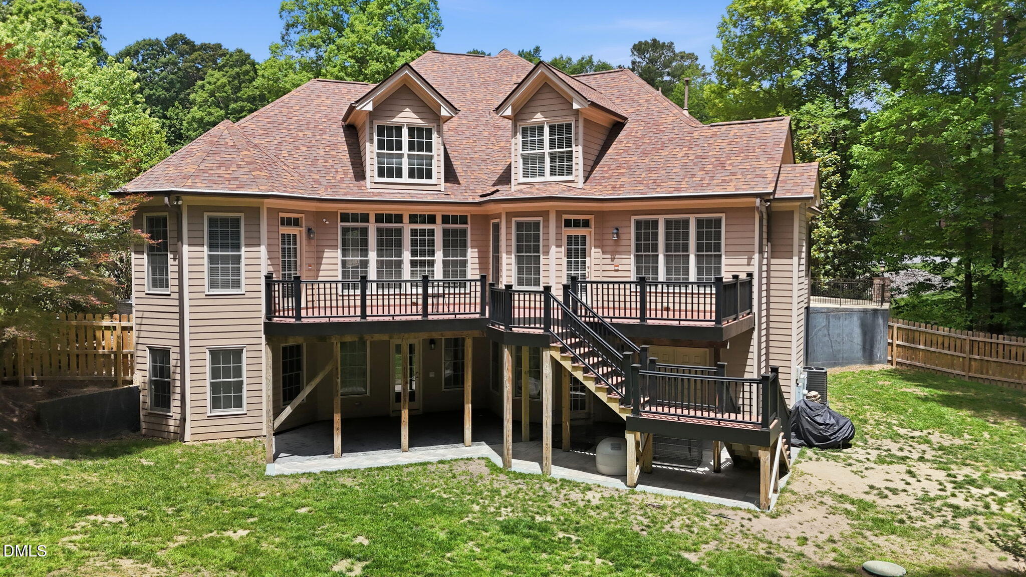 3012 Slippery Creek Court Property Photo 8