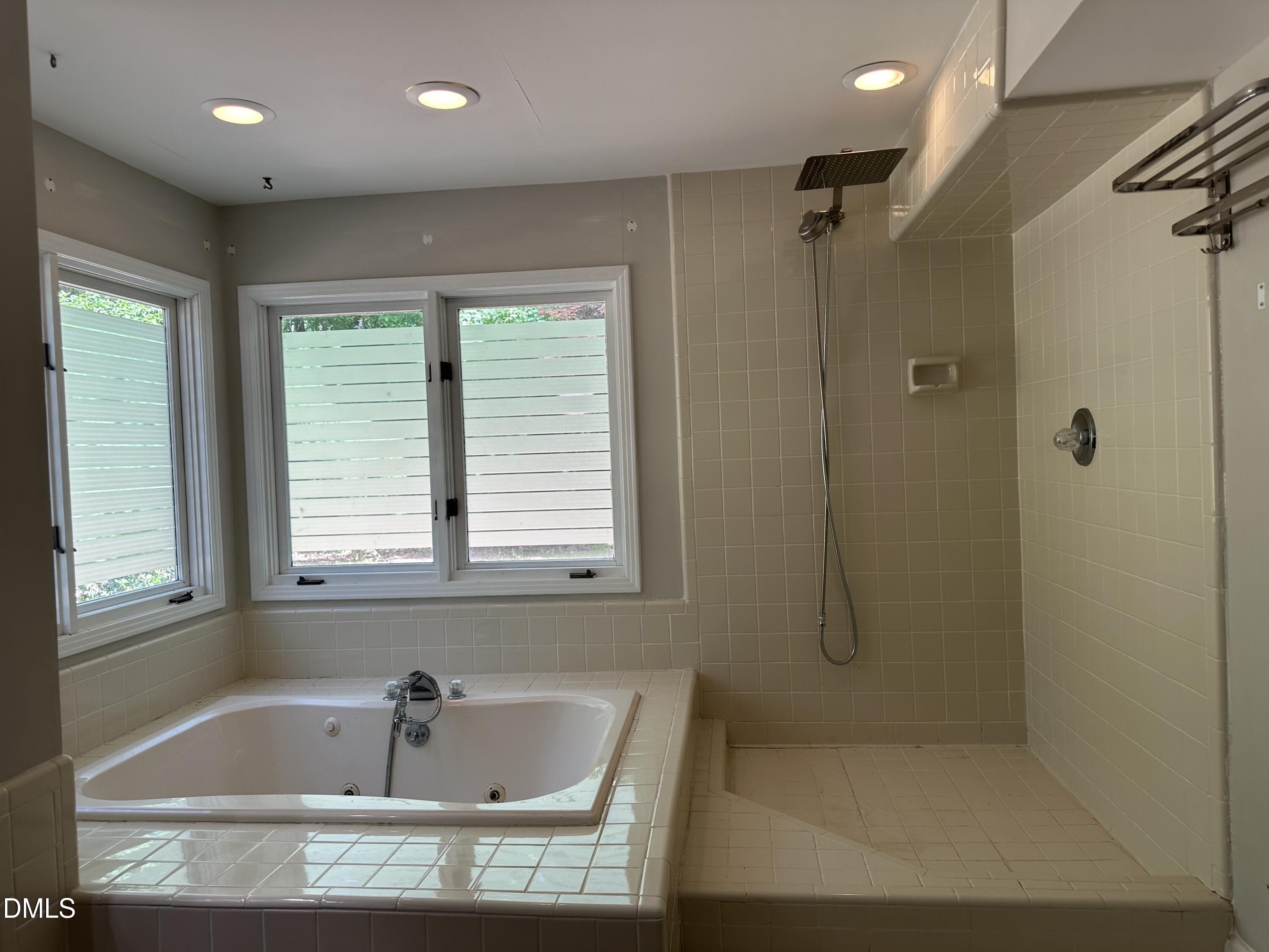 2505 Winburn Avenue Property Photo 12
