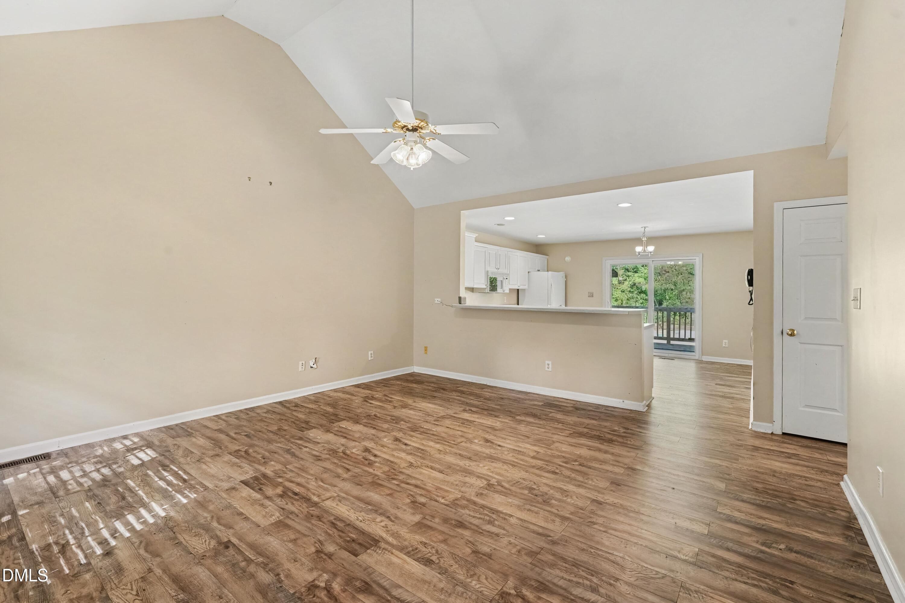 600 Maxwell Drive Property Photo 6