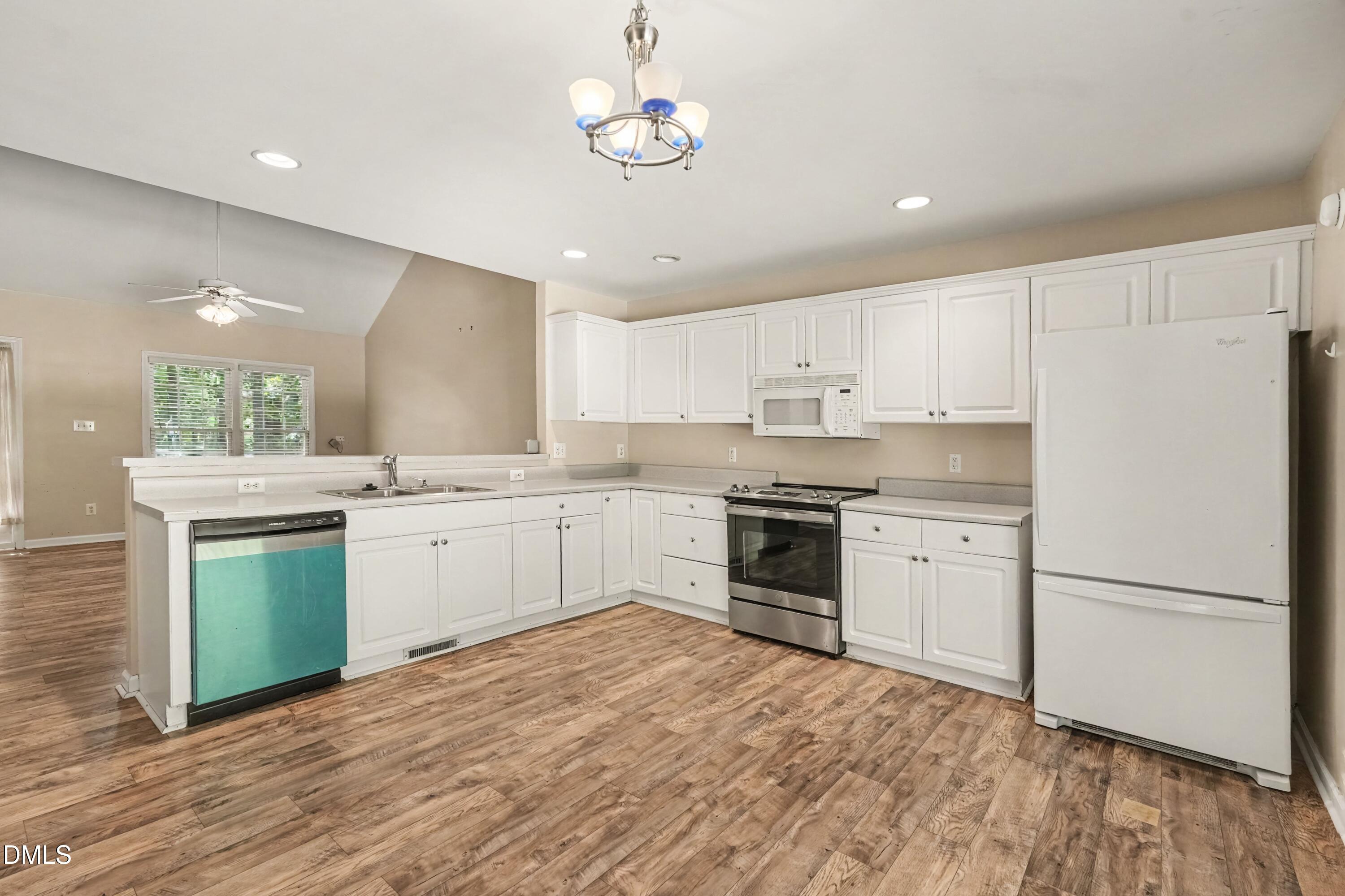 600 Maxwell Drive Property Photo 10