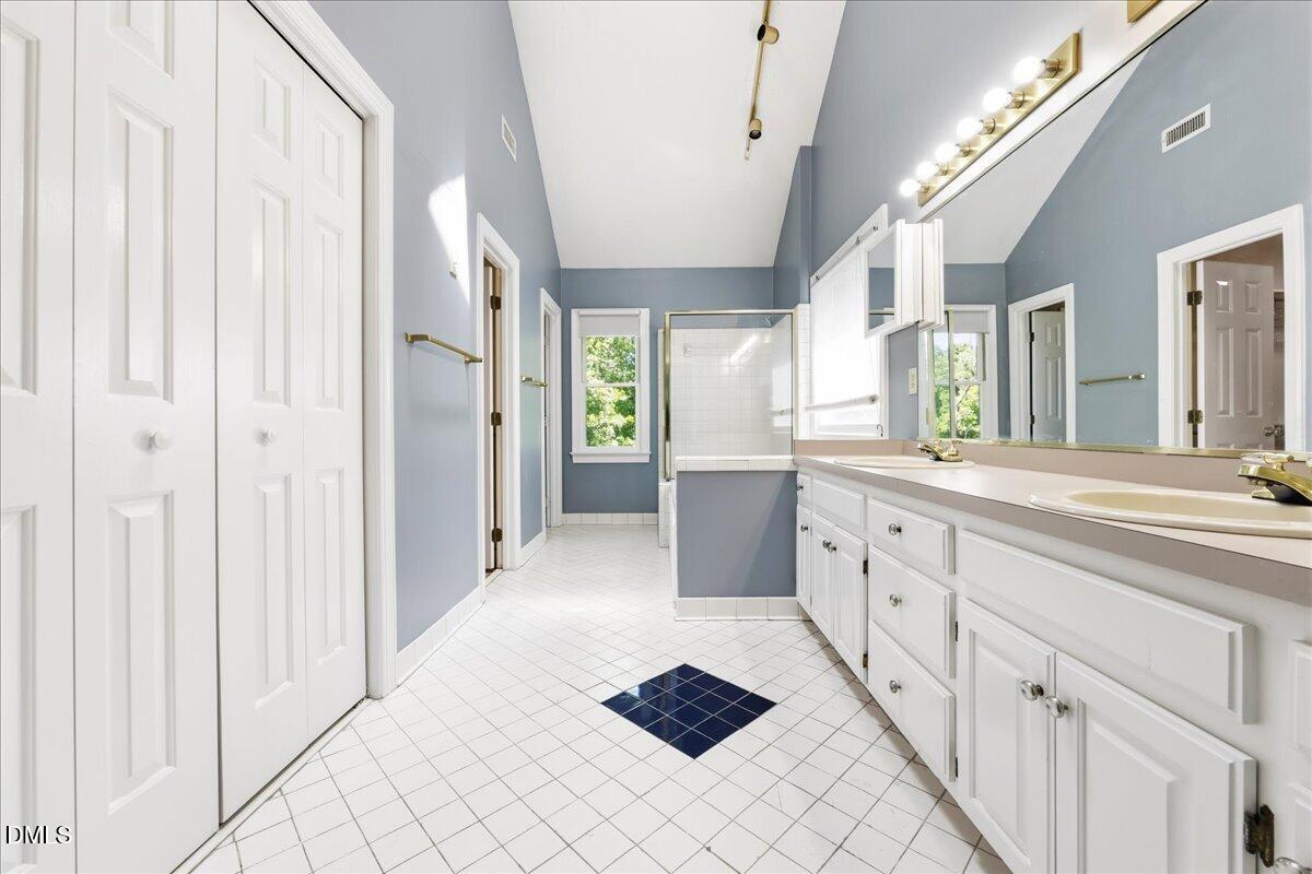 4121 Grove Ridge Drive Property Photo 30