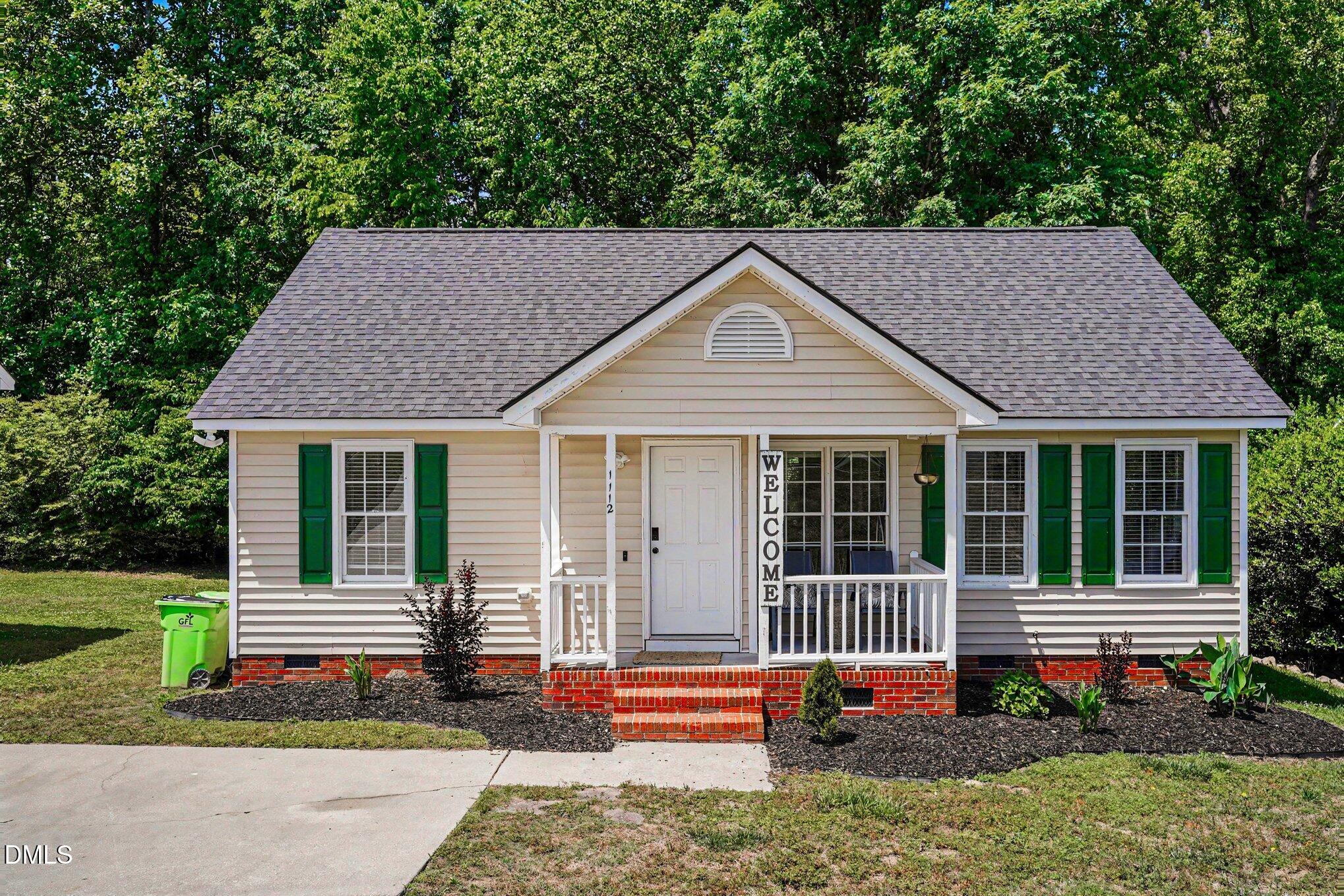 1112 Holly Pointe Drive Property Photo 1