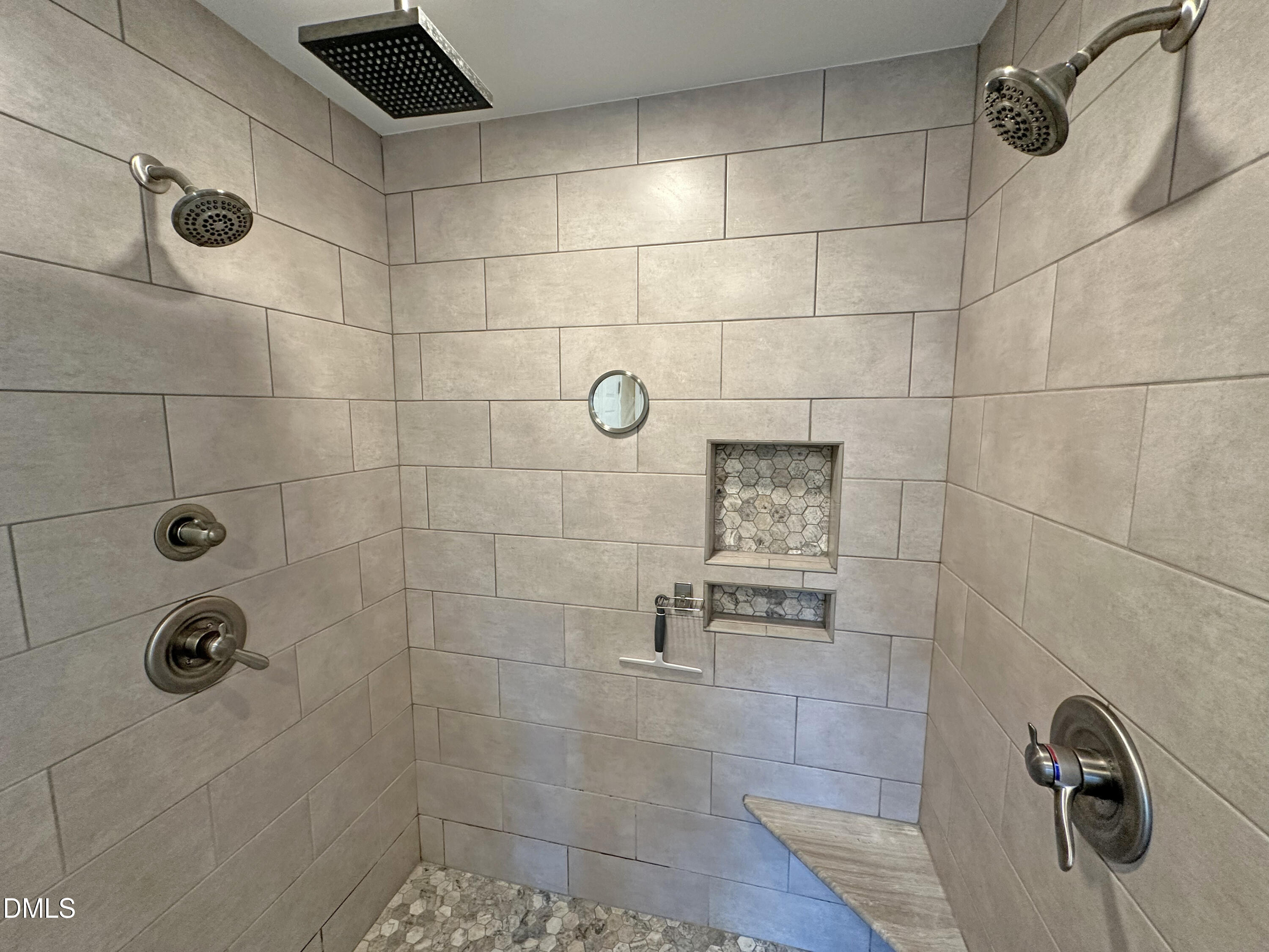 8909 Breeland Way Property Photo 35