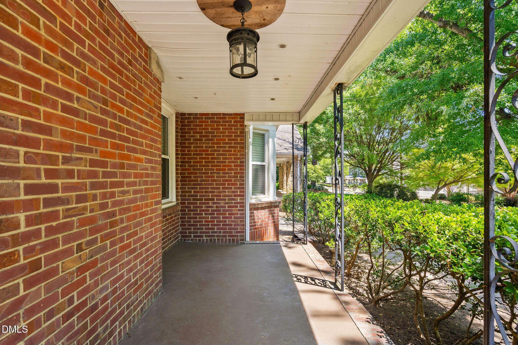 113 E Whitaker Mill Road Property Photo 49