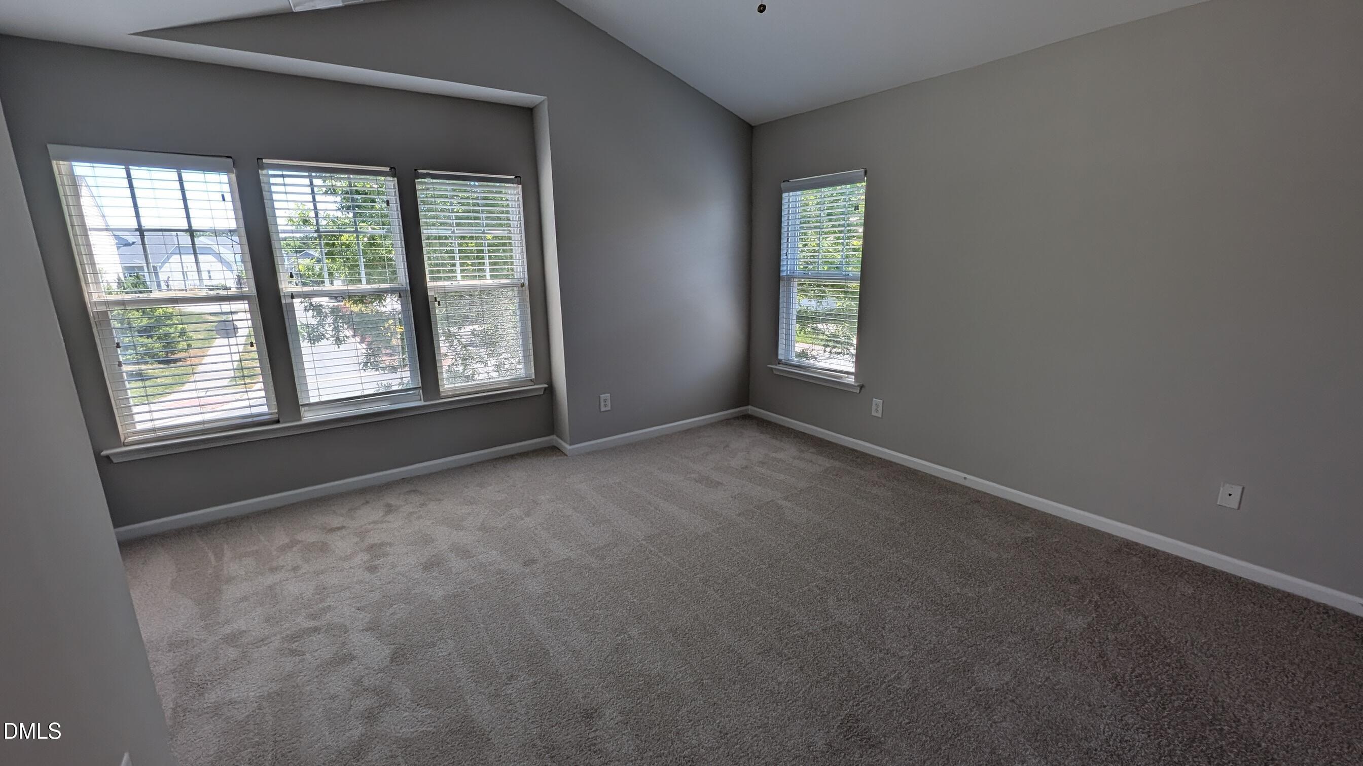 2003 Woodsdale Drive Property Photo 12