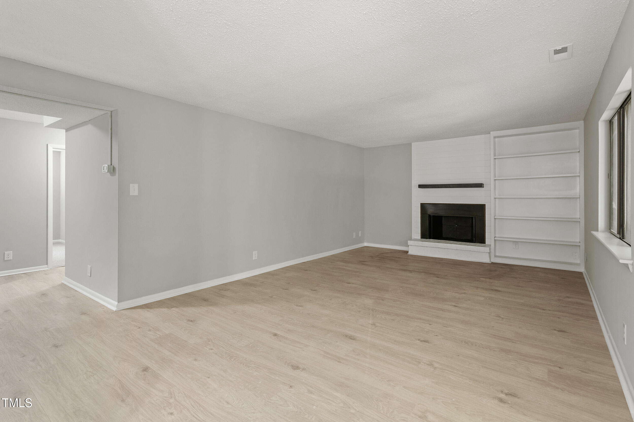 3088 Colony Road A Property Photo 5