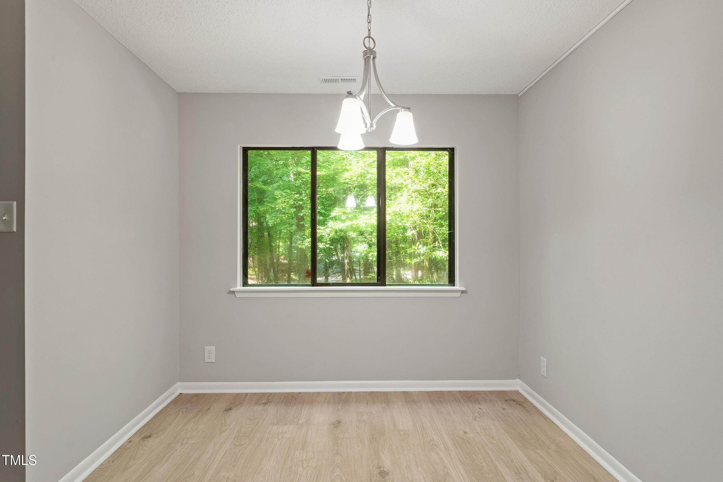 3088 Colony Road A Property Photo 8