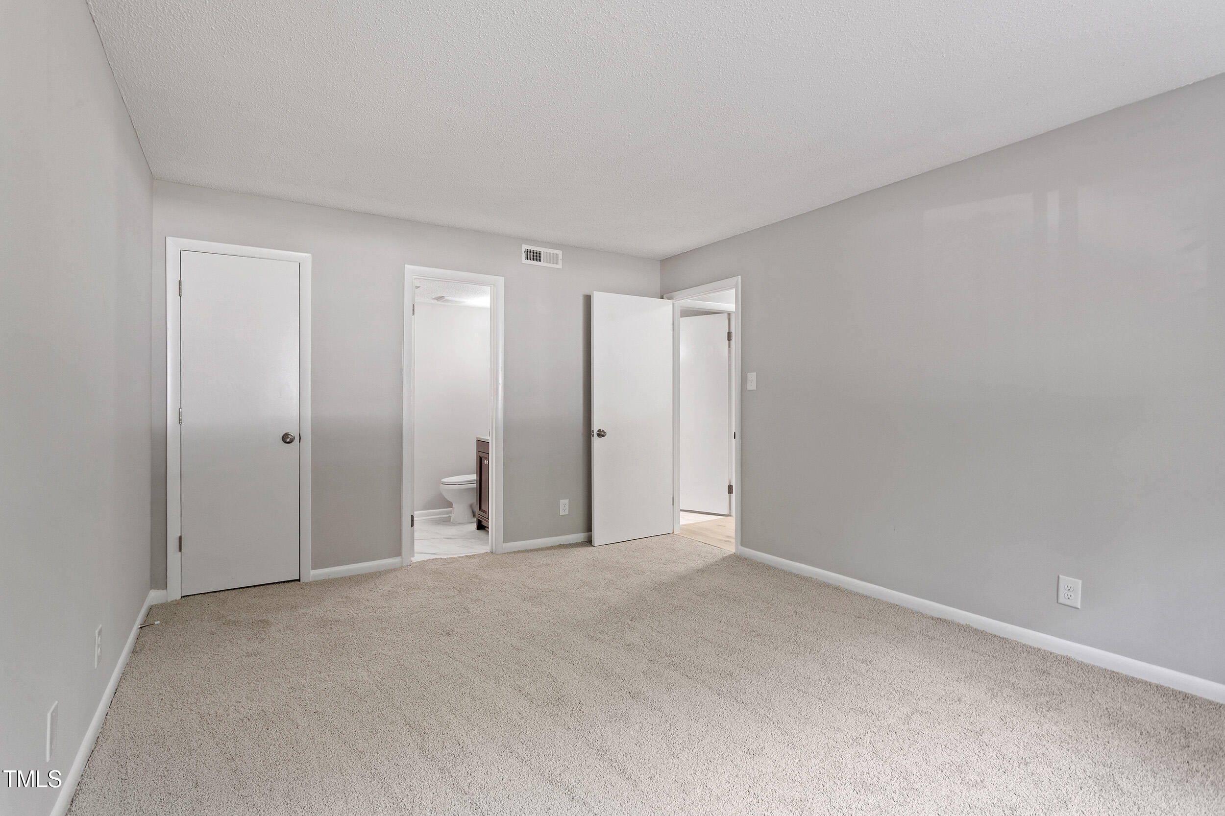 3088 Colony Road A Property Photo 13