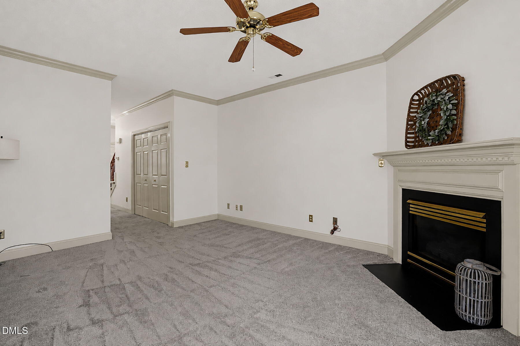 1210 Shadowbark Court Property Photo 12
