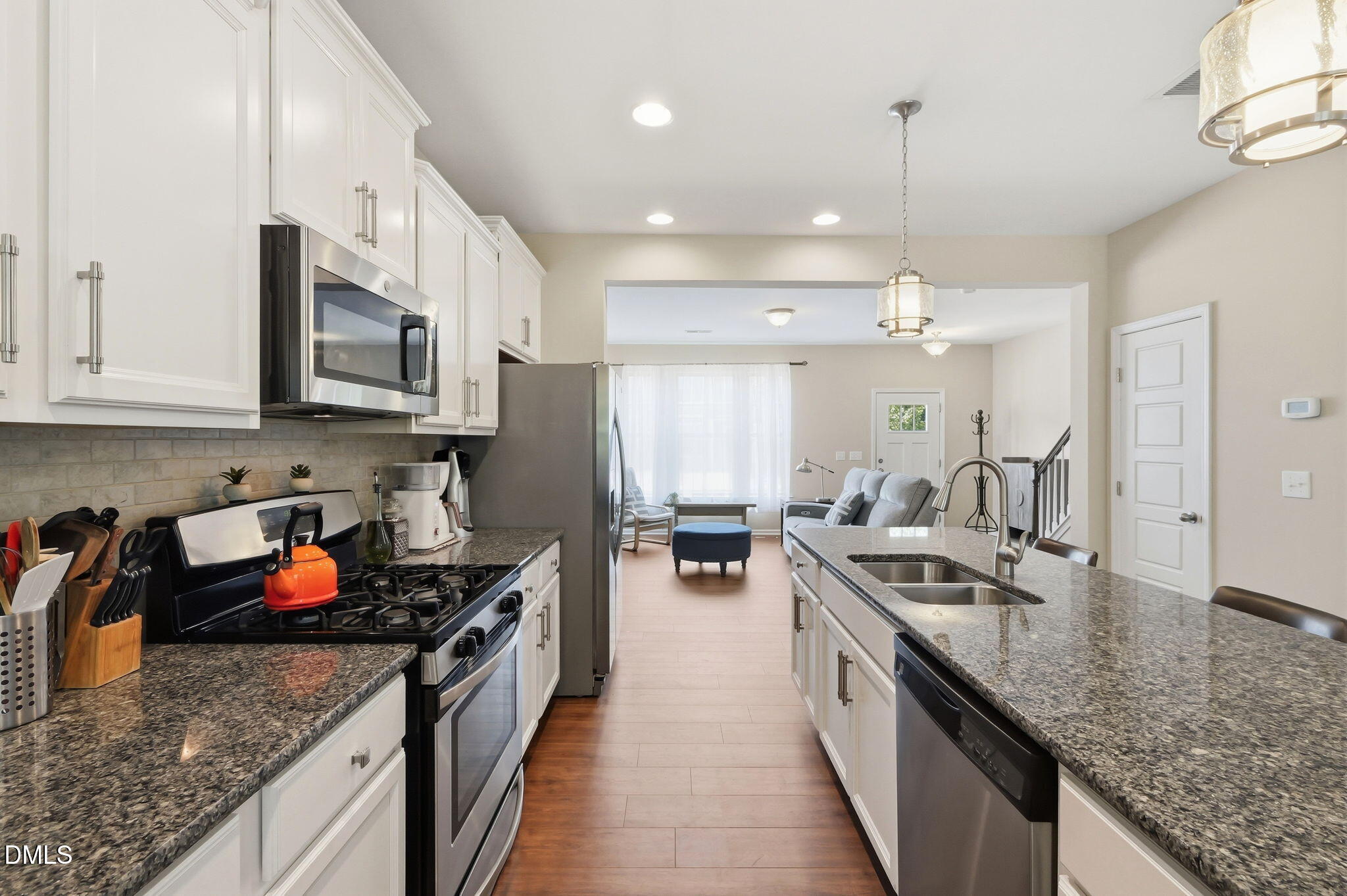 1117 Metropolitan Drive Property Photo 12