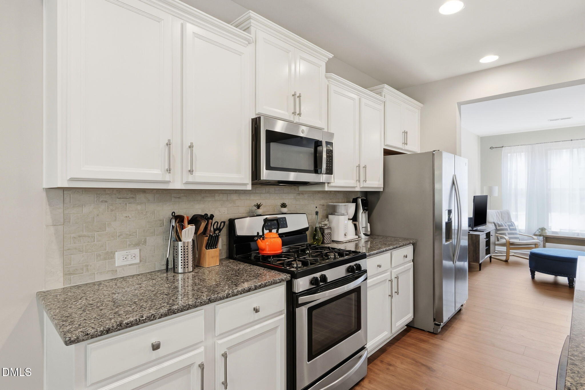 1117 Metropolitan Drive Property Photo 14