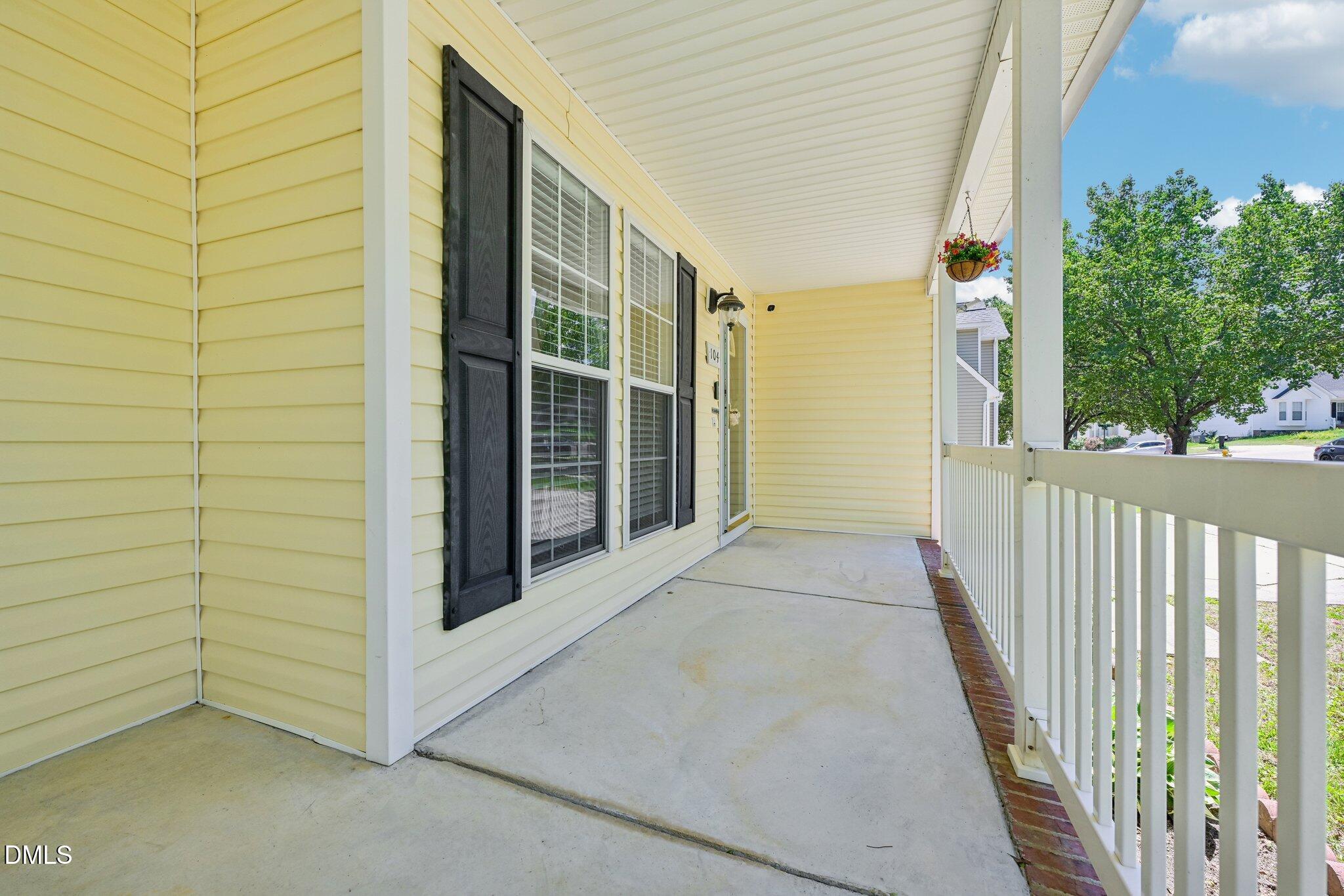 104 Spinel Lane Property Photo 5
