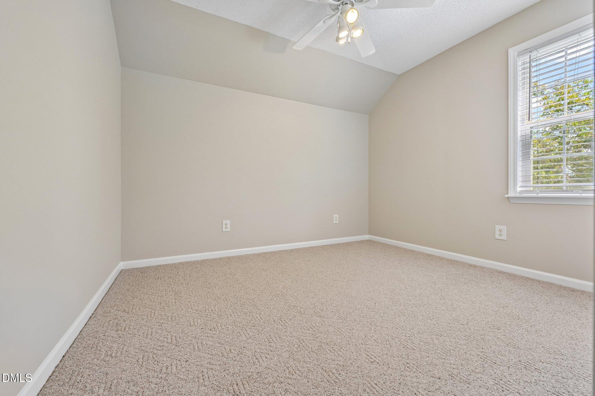 104 Spinel Lane Property Photo 24