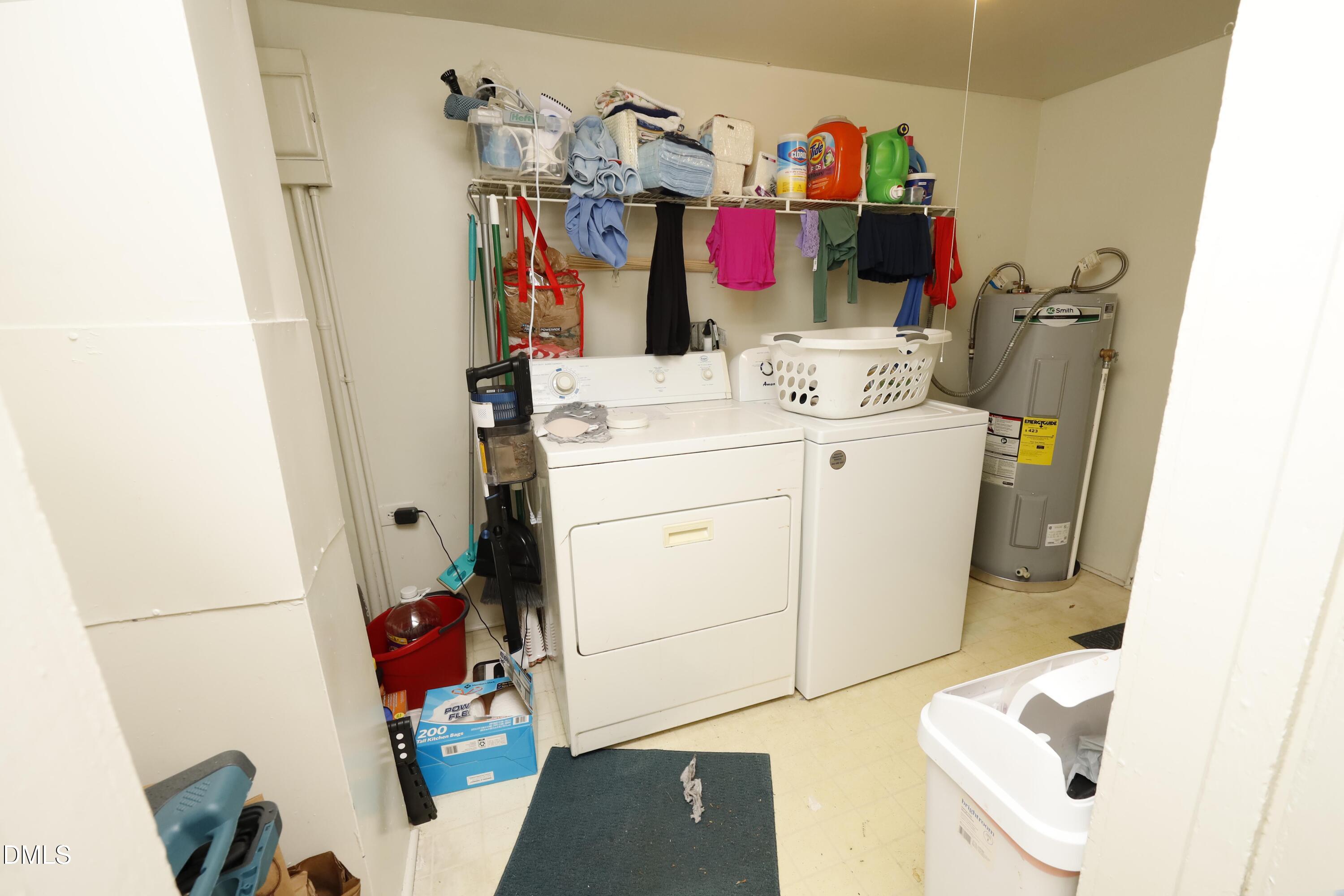 822 Clarendon Street Property Photo 6
