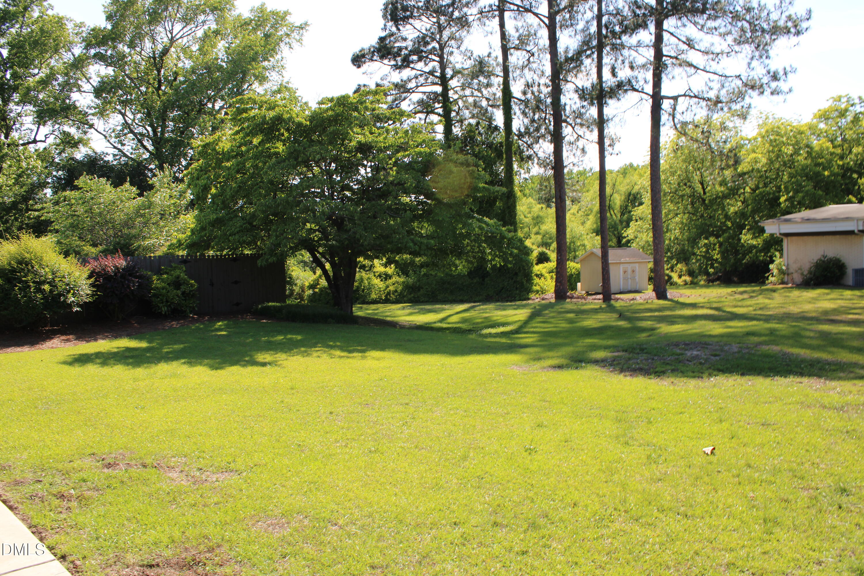1607 Lakeshore Drive Property Photo 11
