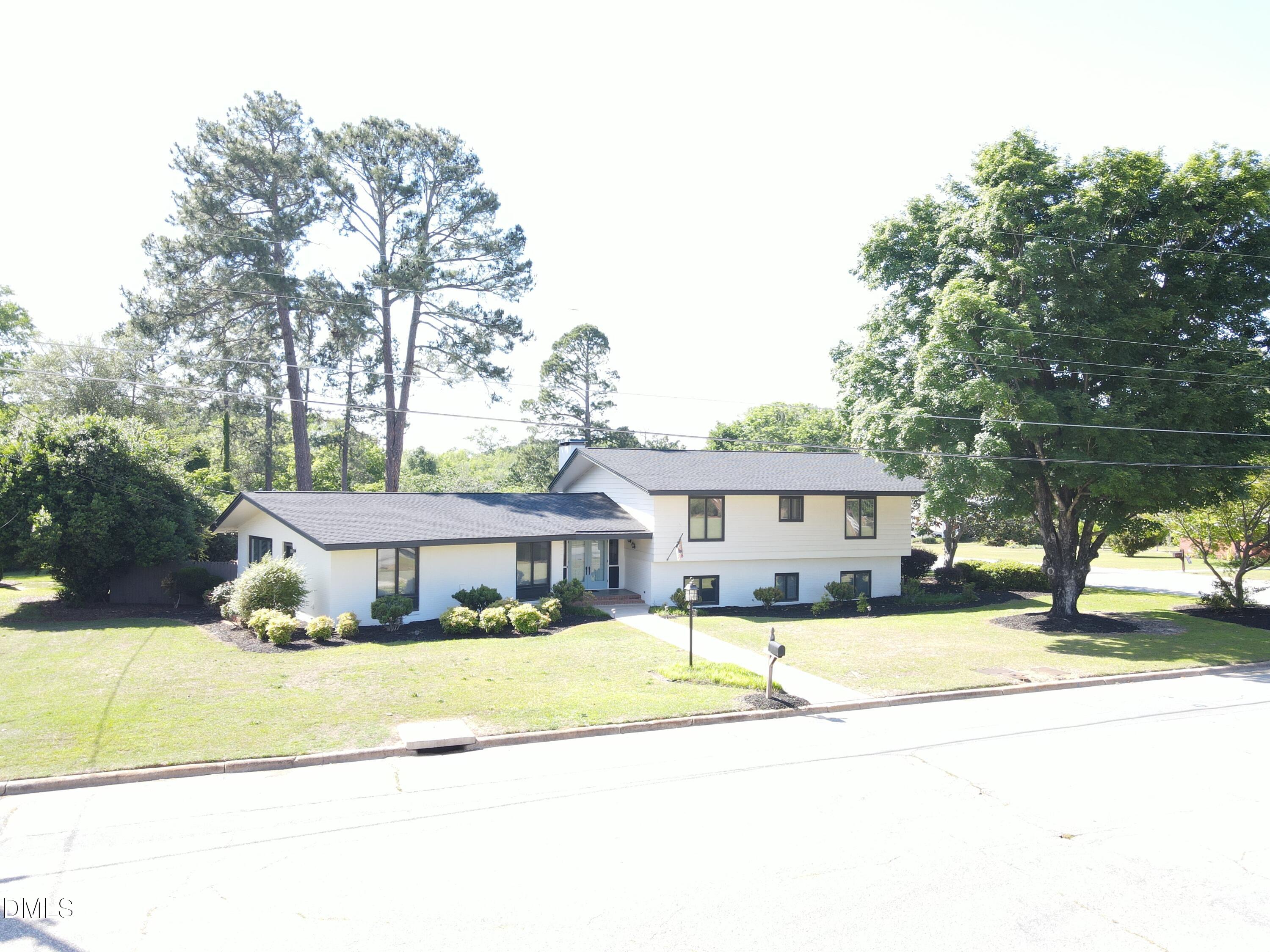 1607 Lakeshore Drive Property Photo 18