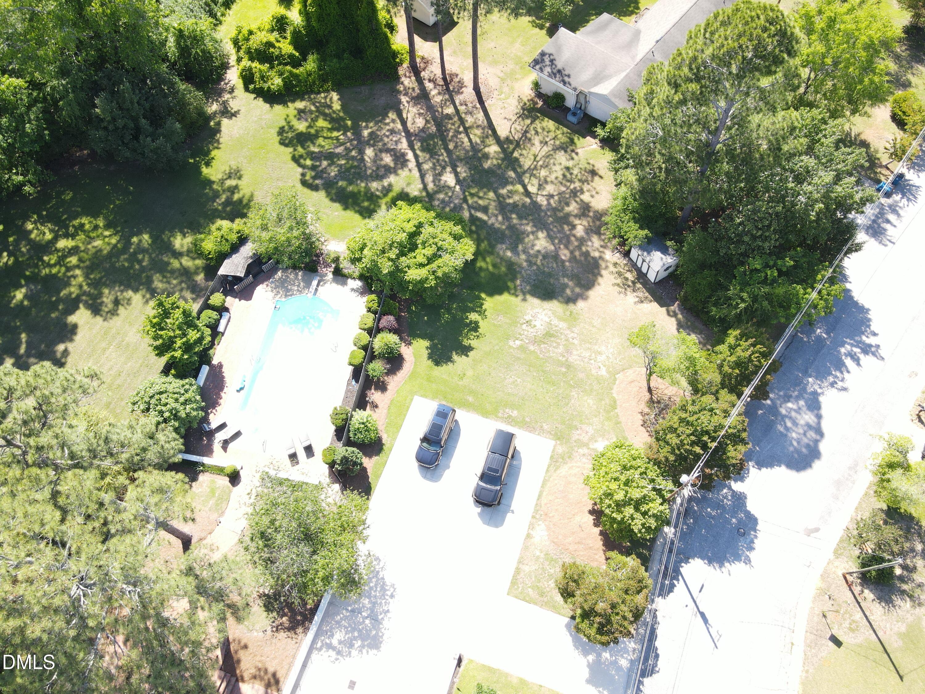 1607 Lakeshore Drive Property Photo 27